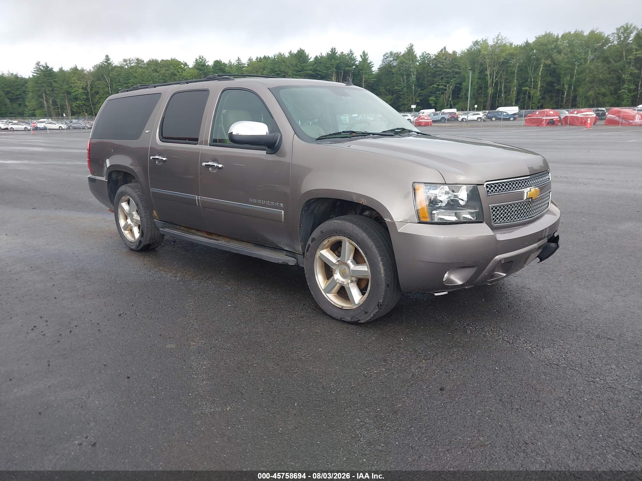 2012 Chevrolet Suburban LTZ, VIN 1GNSKKE76CR192892 — Normal wear