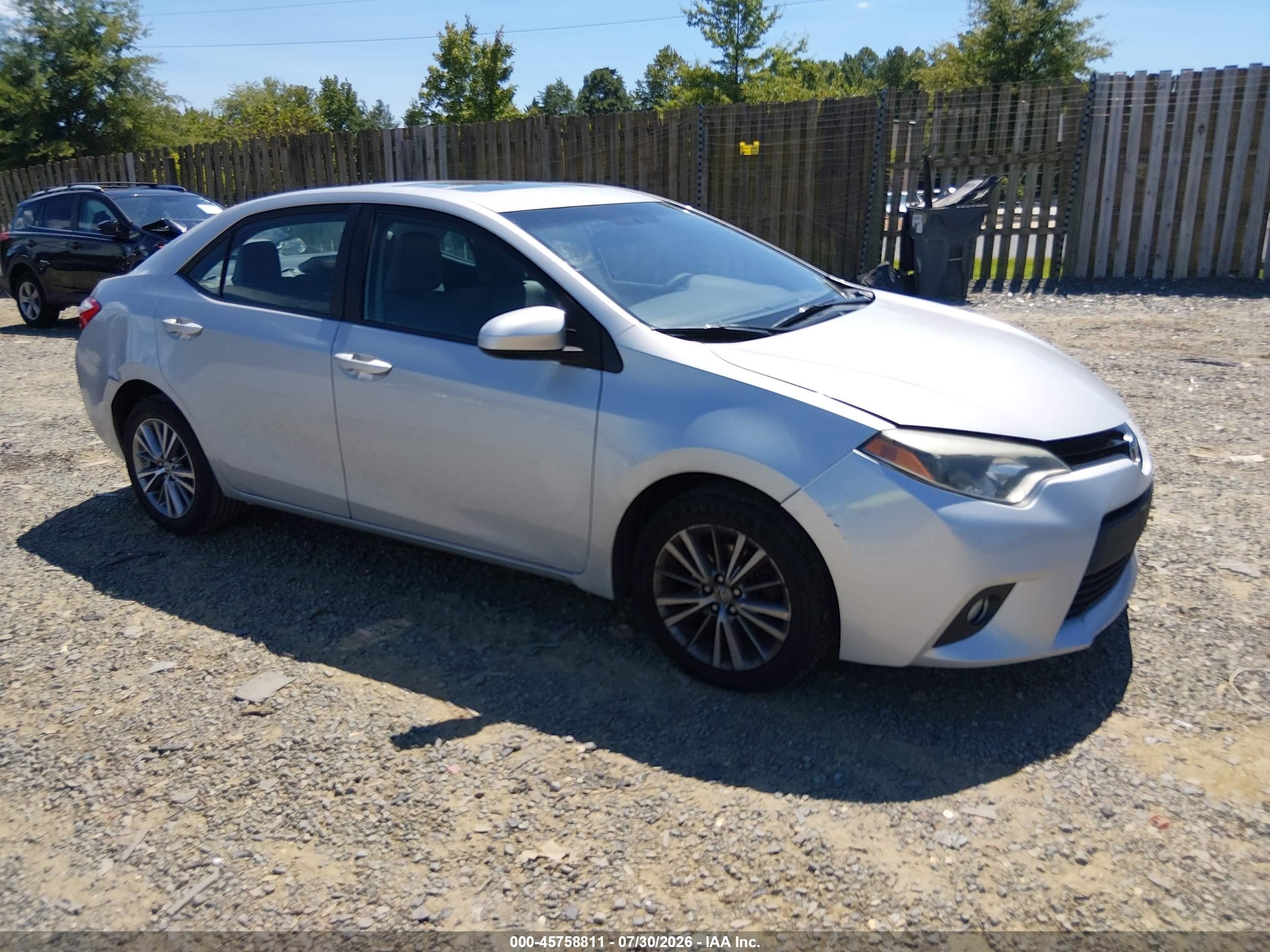 2014 Toyota Corolla S Plus, VIN 2T1BURHEXEC025762 — Normal wear