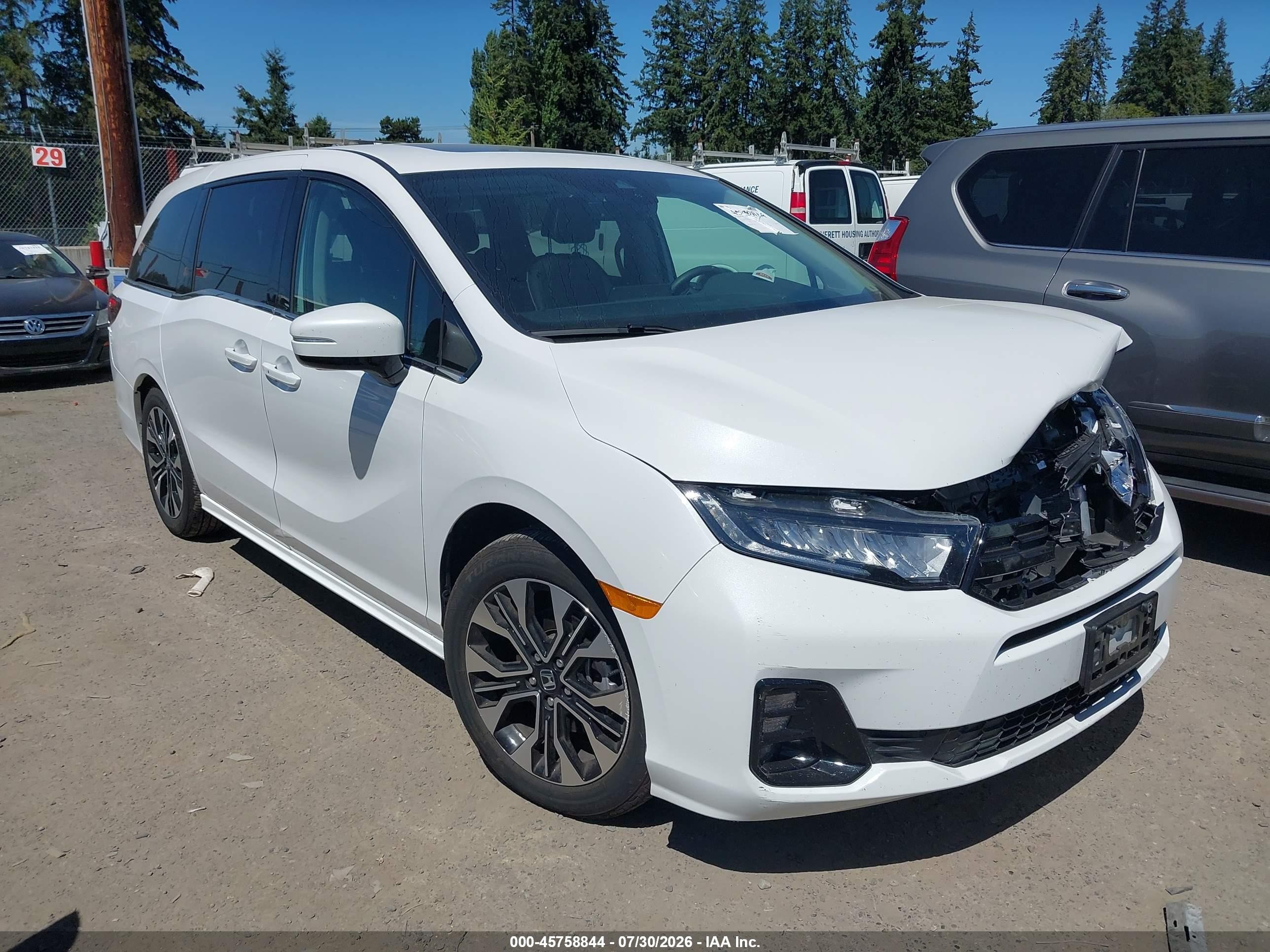 2026 Honda Odyssey Elite, VIN 5FNRL6H91TB058015 — Front end