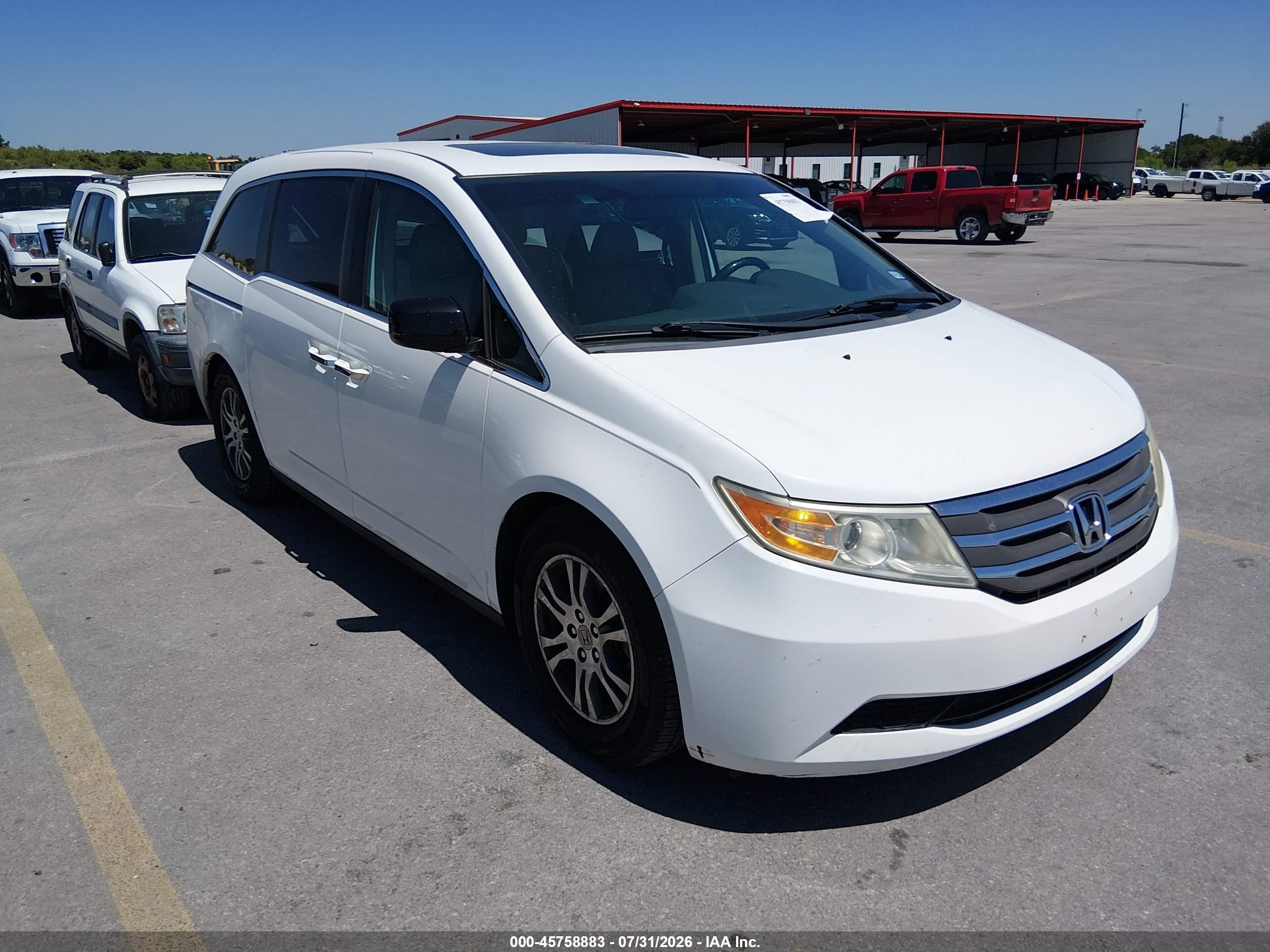 2011 Honda Odyssey EX-L, VIN 5FNRL5H69BB102292 — Normal wear