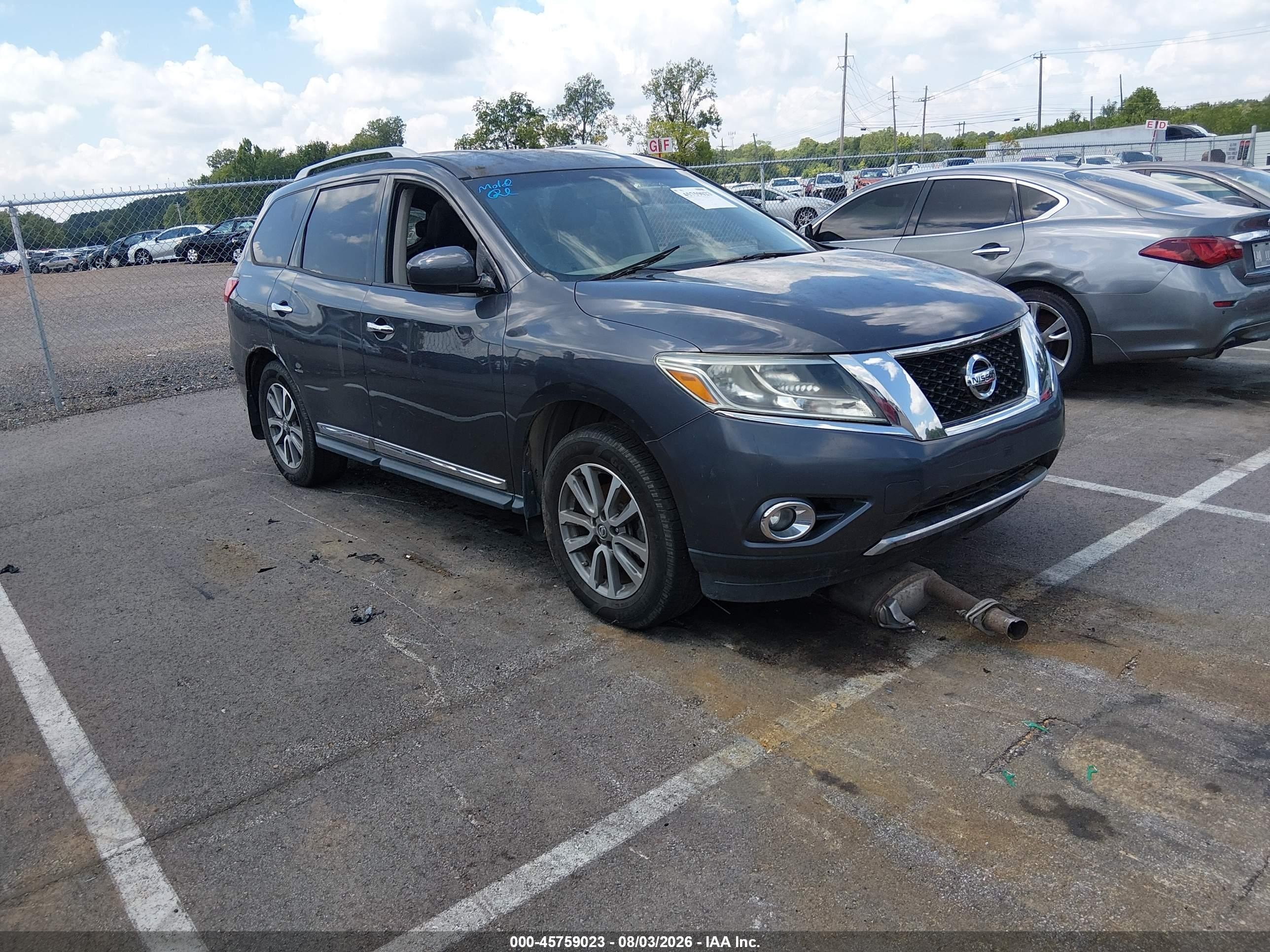 2013 Nissan Pathfinder SL, VIN 5N1AR2MN3DC679208 — Normal wear