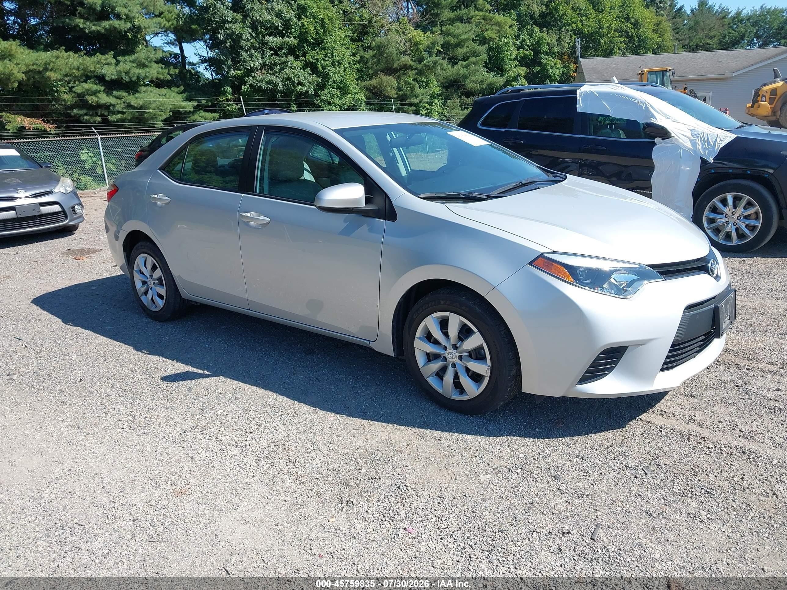 2014 Toyota Corolla LE, VIN 2T1BURHE3EC169704 — Front end