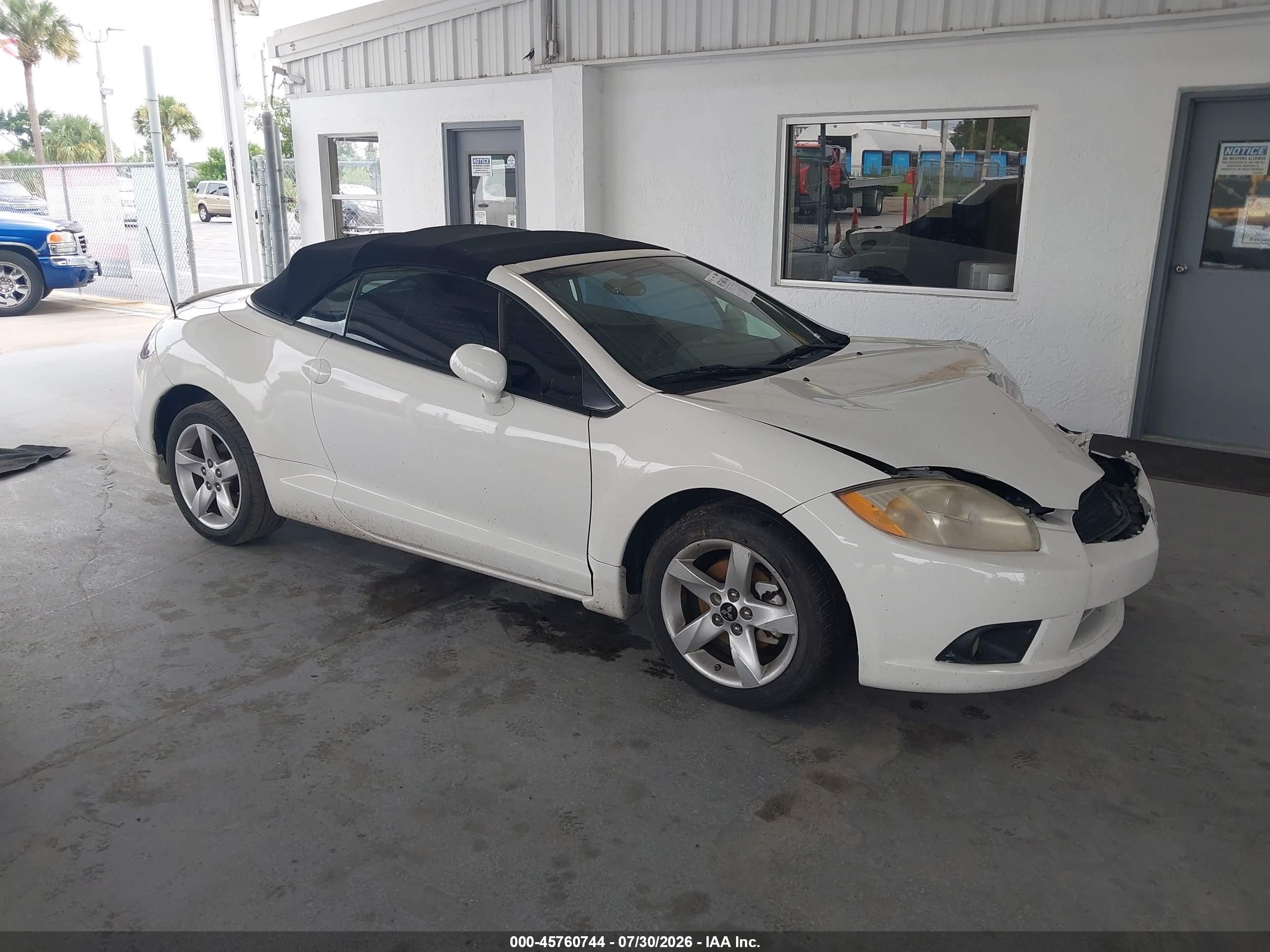 2009 Mitsubishi Eclipse GS, VIN 4A3AL25F19E025698 — Front end