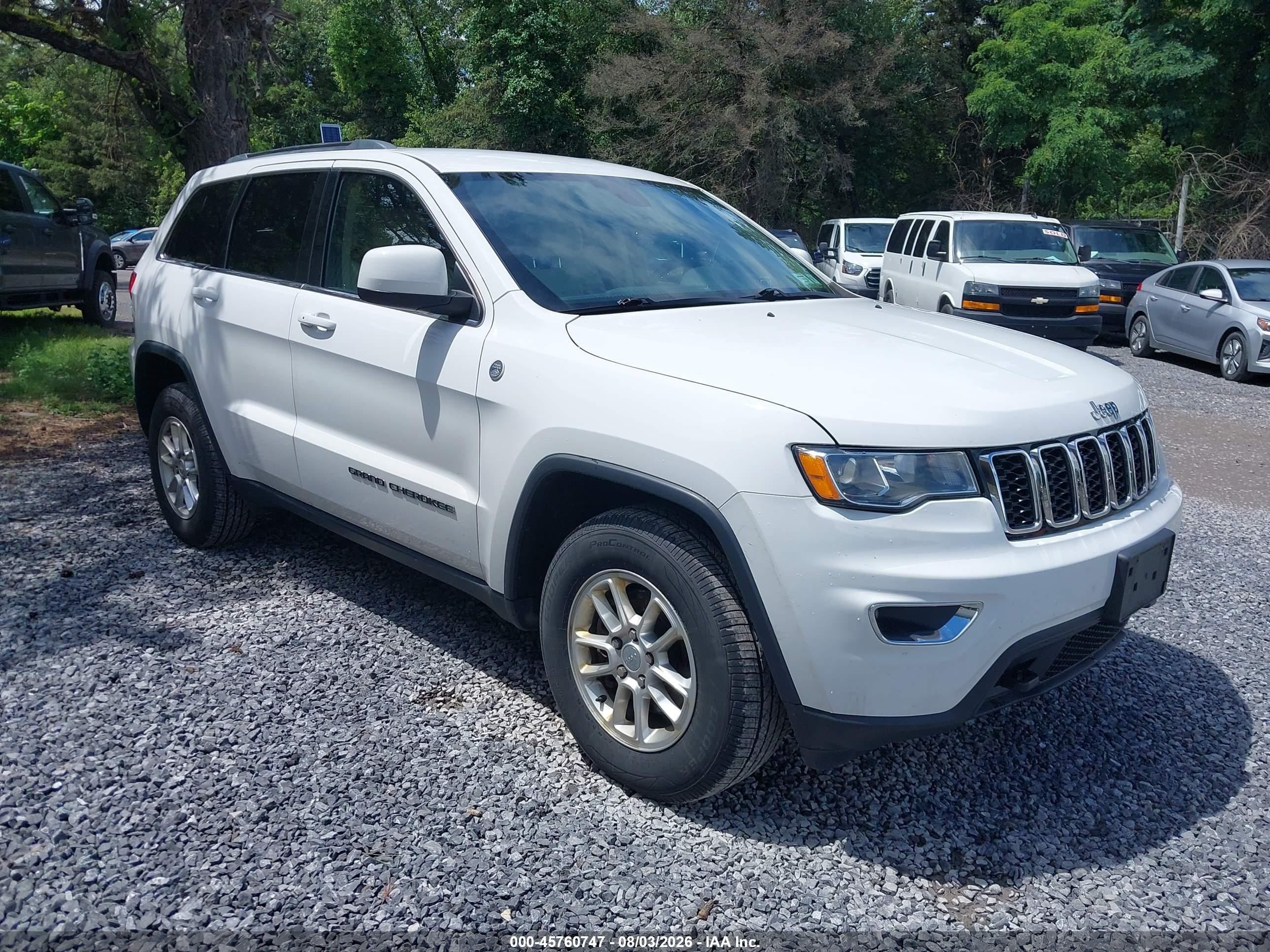 2019 Jeep Grand Cherokee Altitude, VIN 1C4RJFAG6KC551151 — Normal wear