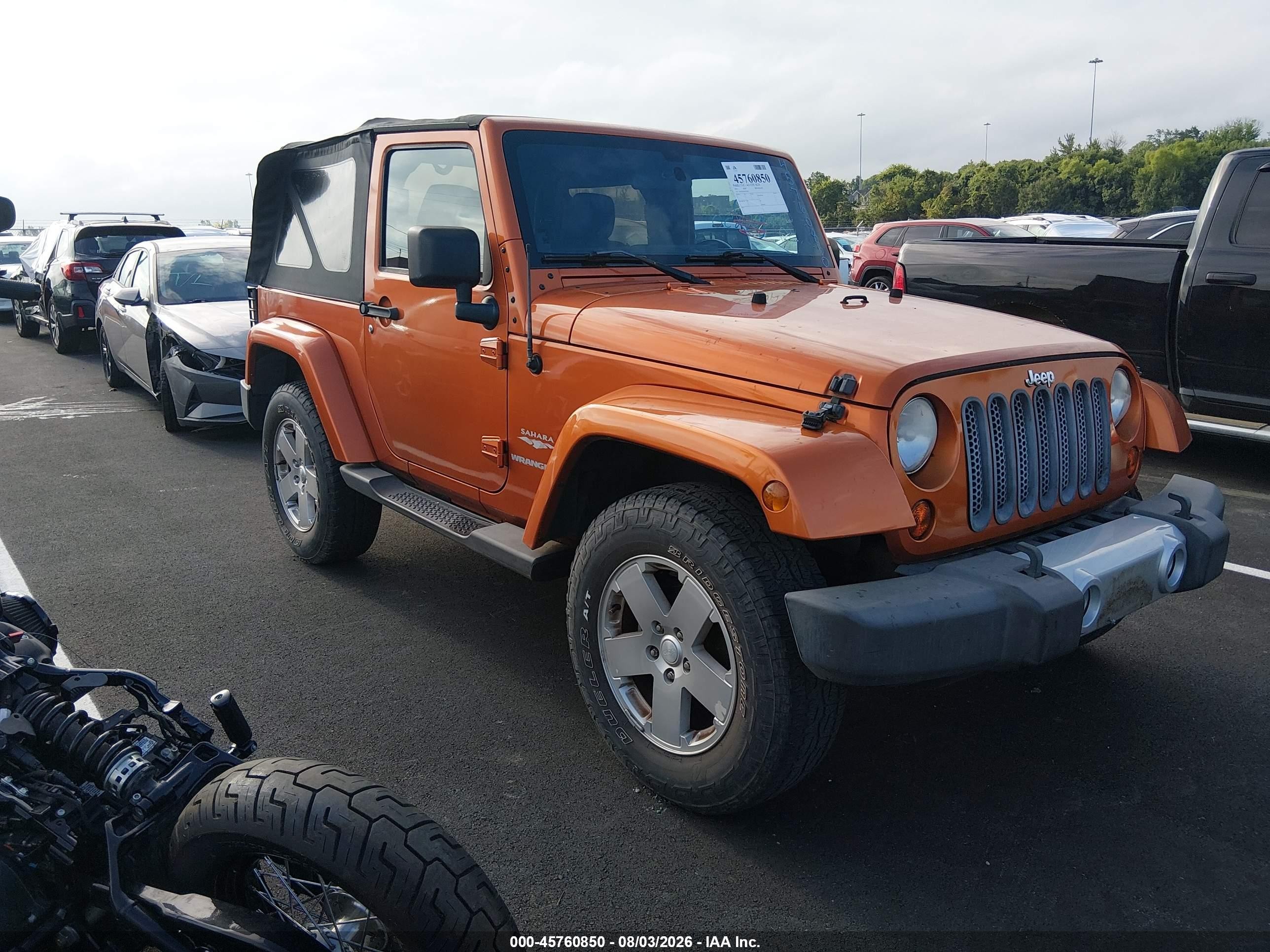 2011 Jeep Wrangler Sahara, VIN 1J4GA5D19BL572062 — Normal wear