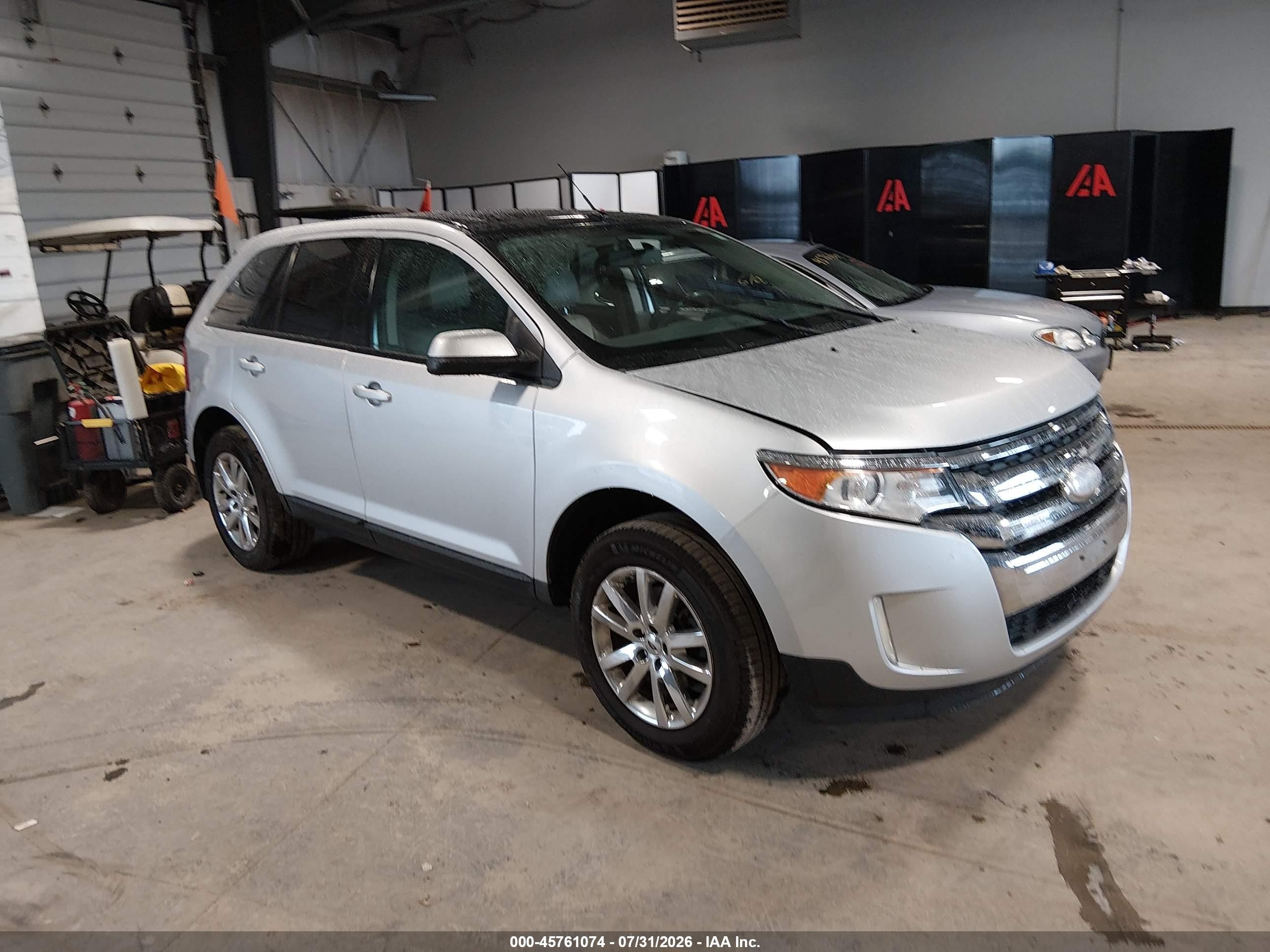 2013 Ford Edge SEL, VIN 2FMDK4JC2DBE32021 — Rear end
