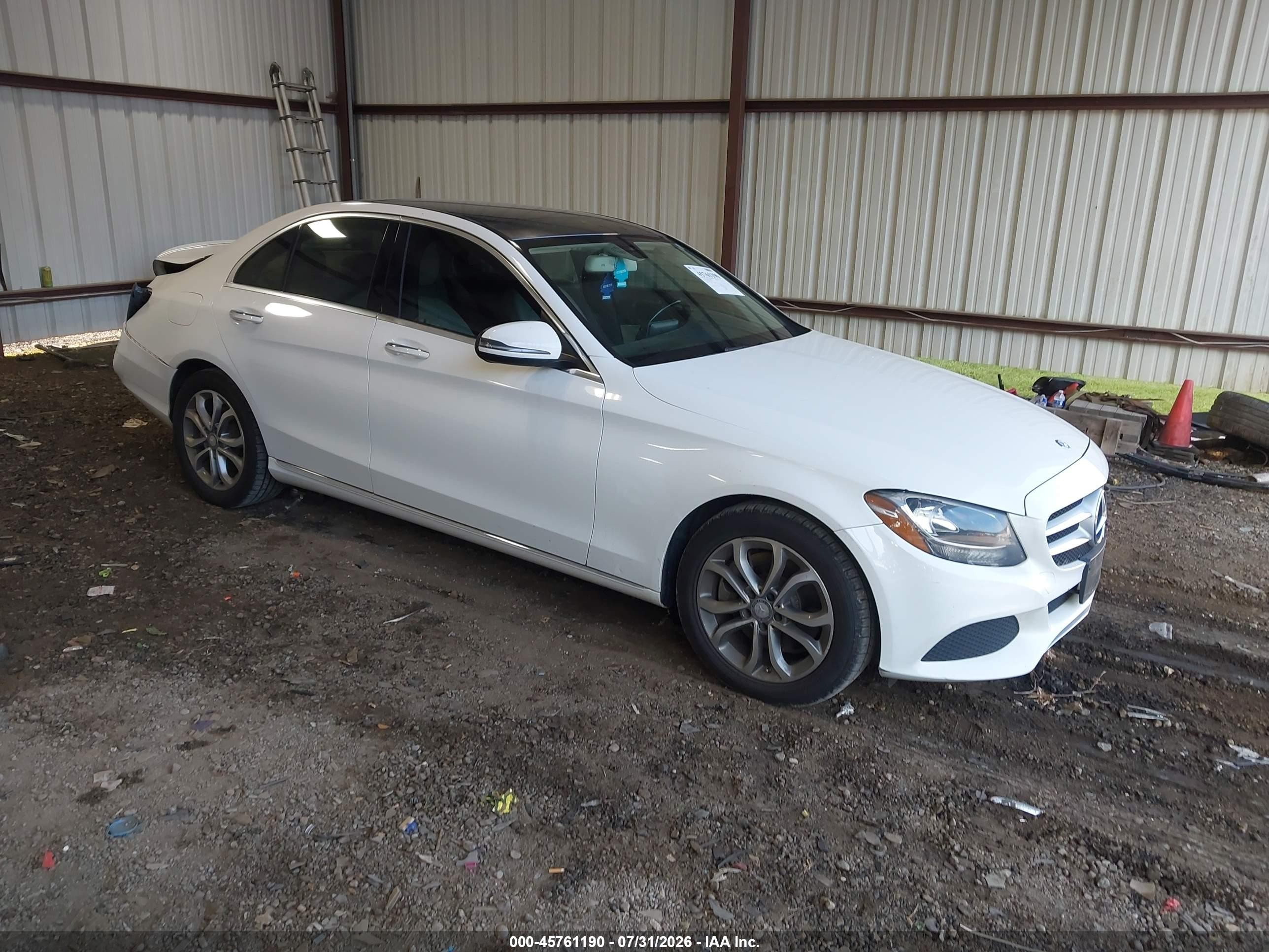 2016 Mercedes-Benz C 300, VIN 55SWF4KB4GU103253 — Rear end