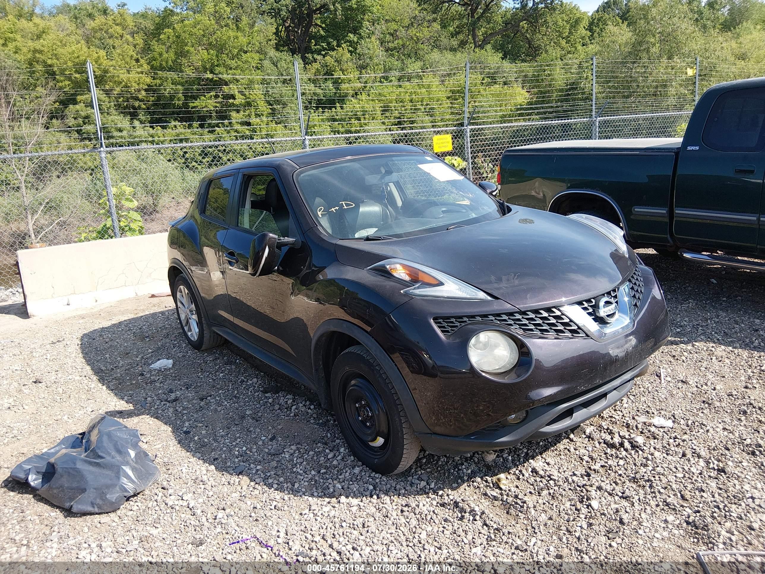 2015 Nissan Juke SV, VIN JN8AF5MV7FT550152 — Side