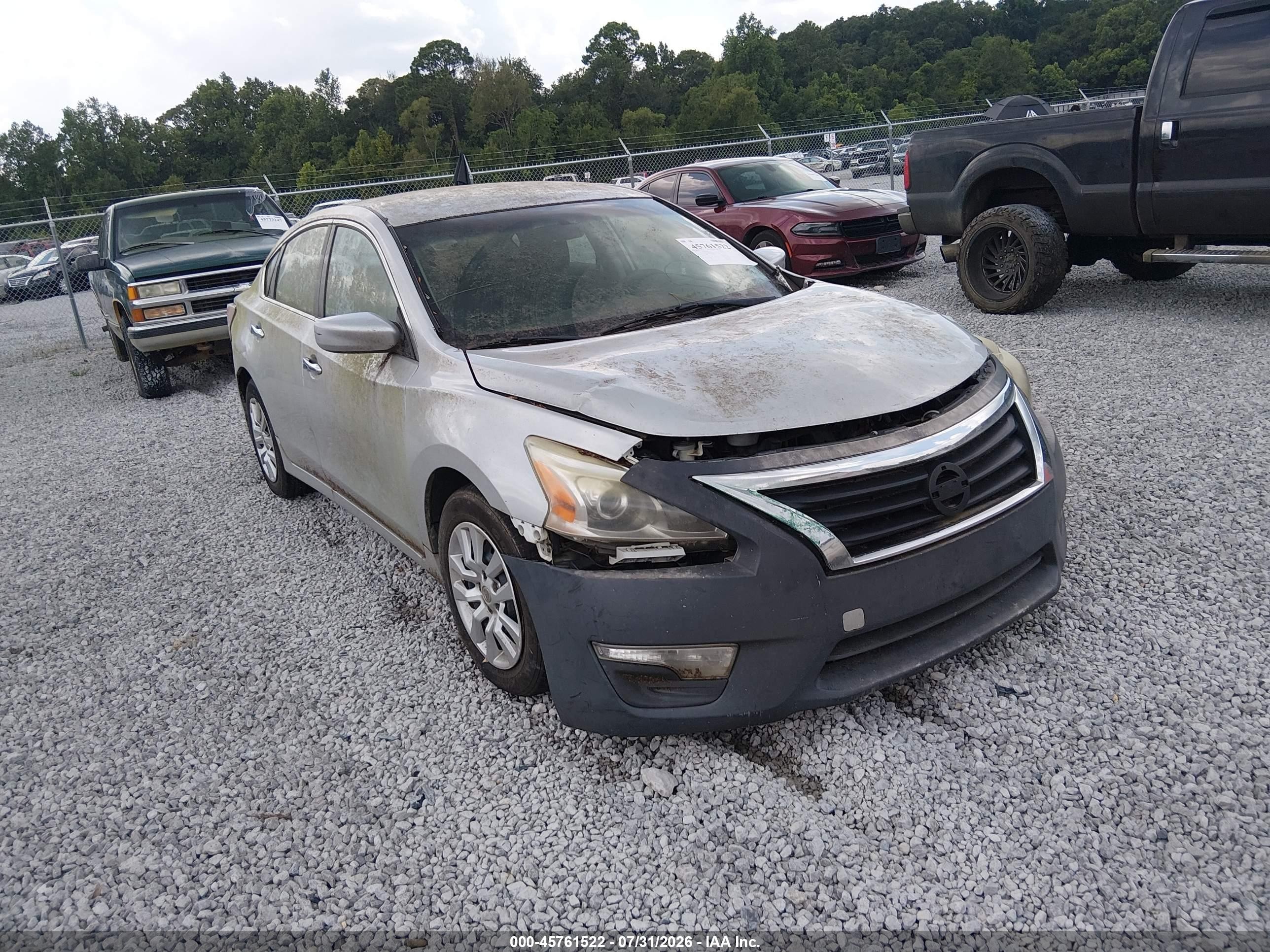 2014 Nissan Altima 2.5, VIN 1N4AL3AP3EN220838 — Normal wear
