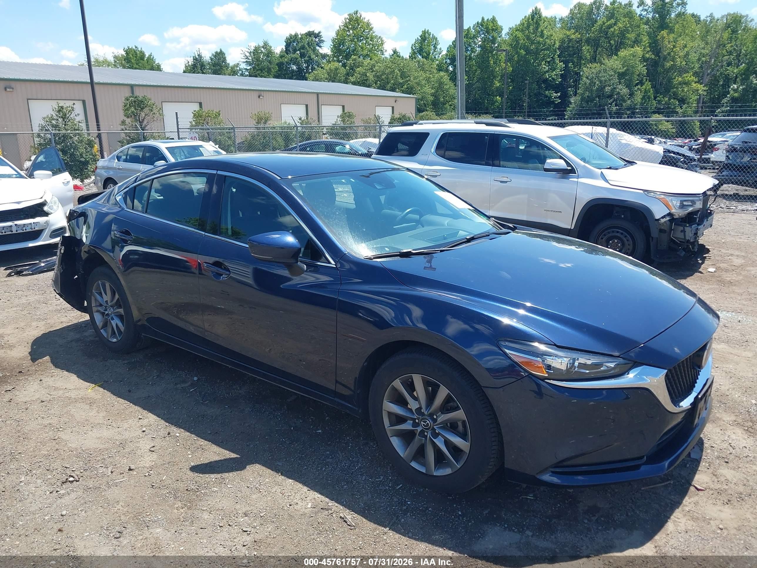 2019 Mazda 6 Sport, VIN JM1GL1UM2K1510632 — Зад