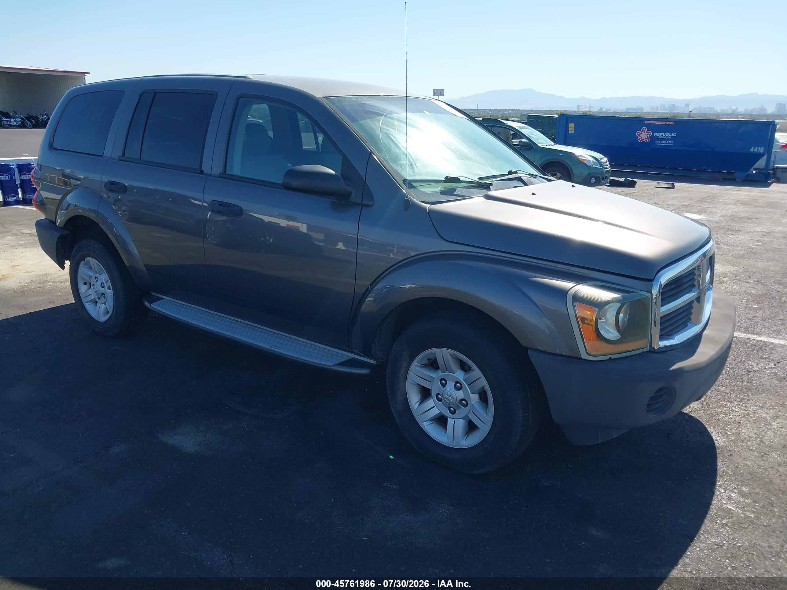 2004 Dodge Durango SXT, VIN 1D4HD38K64F115884 — Normal wear