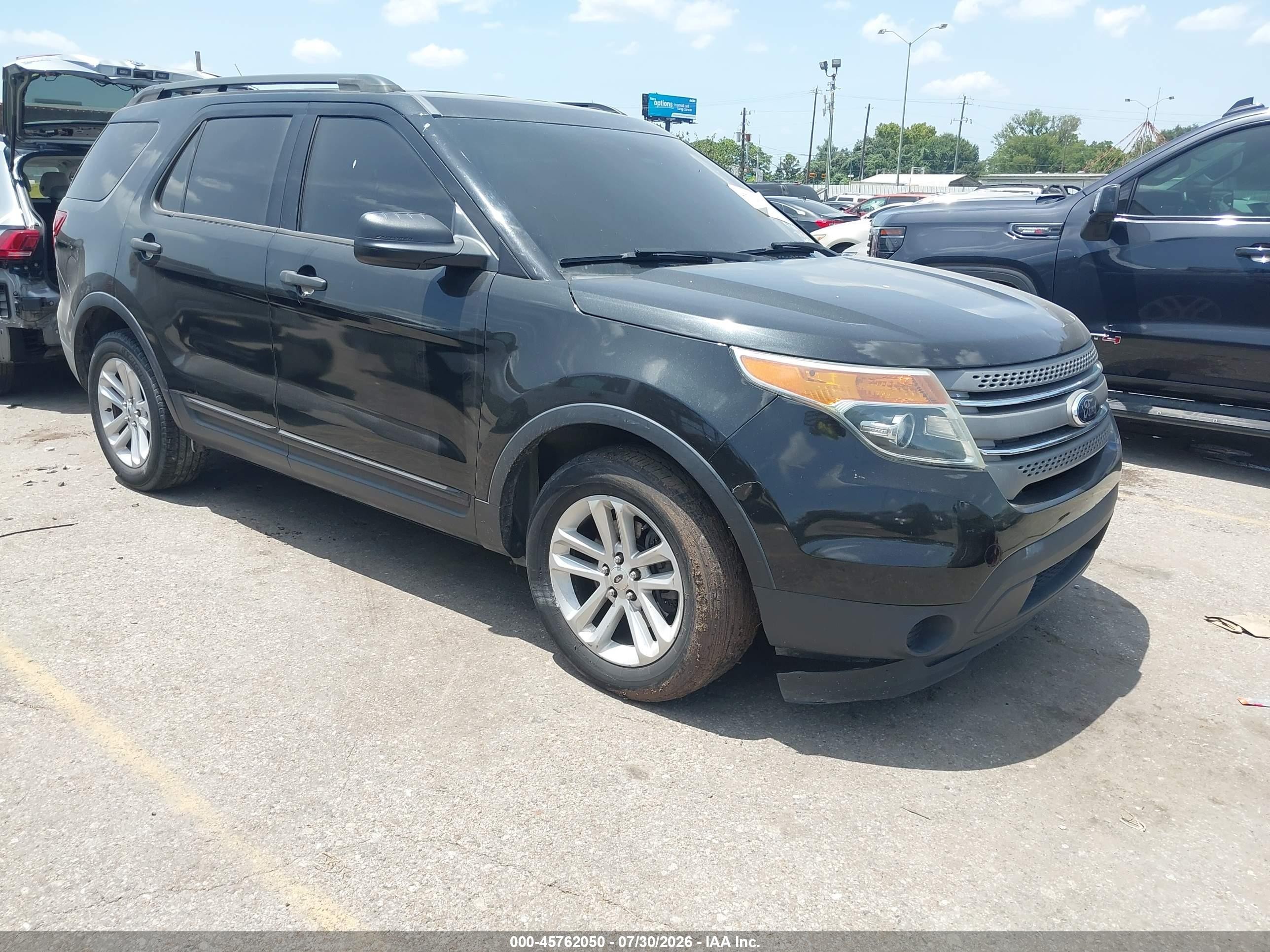 2015 Ford Explorer, VIN 1FM5K7B88FGA40057 — Rear end