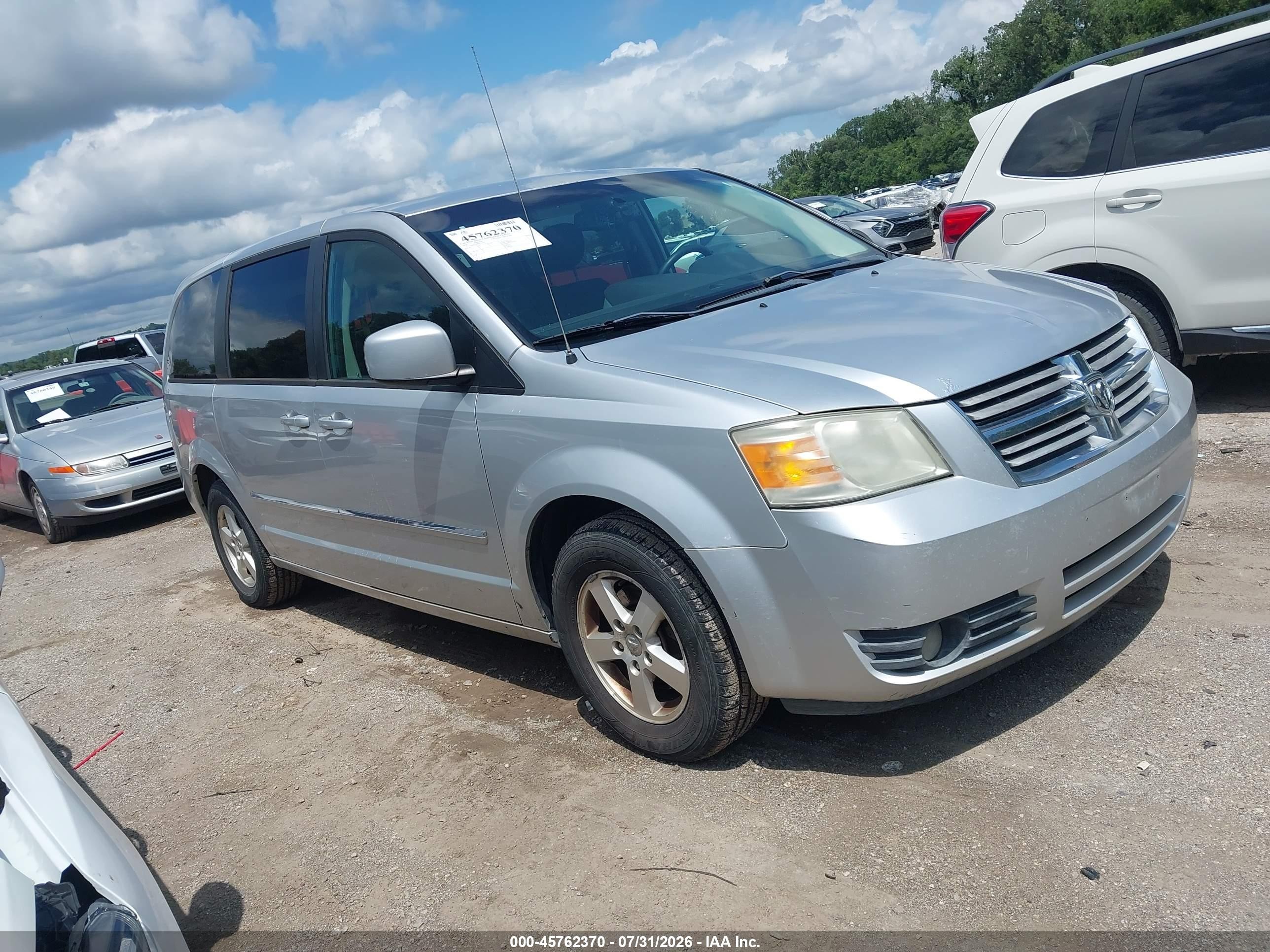 2008 Dodge Grand Caravan SXT, VIN 1D8HN54P48B181632 — Normal wear