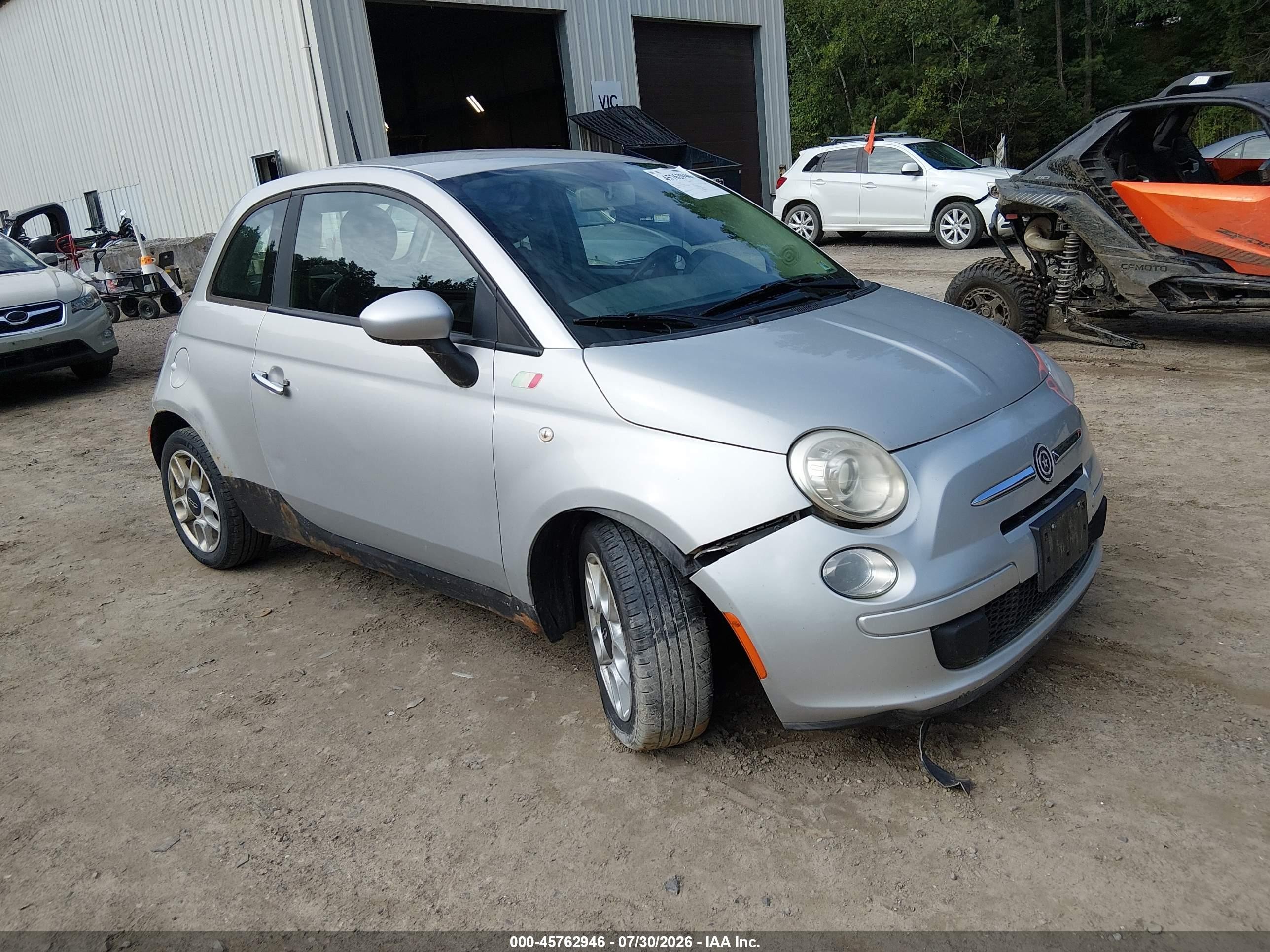 2013 FIAT 500 Pop, VIN 3C3CFFAR0DT545785 — Front end