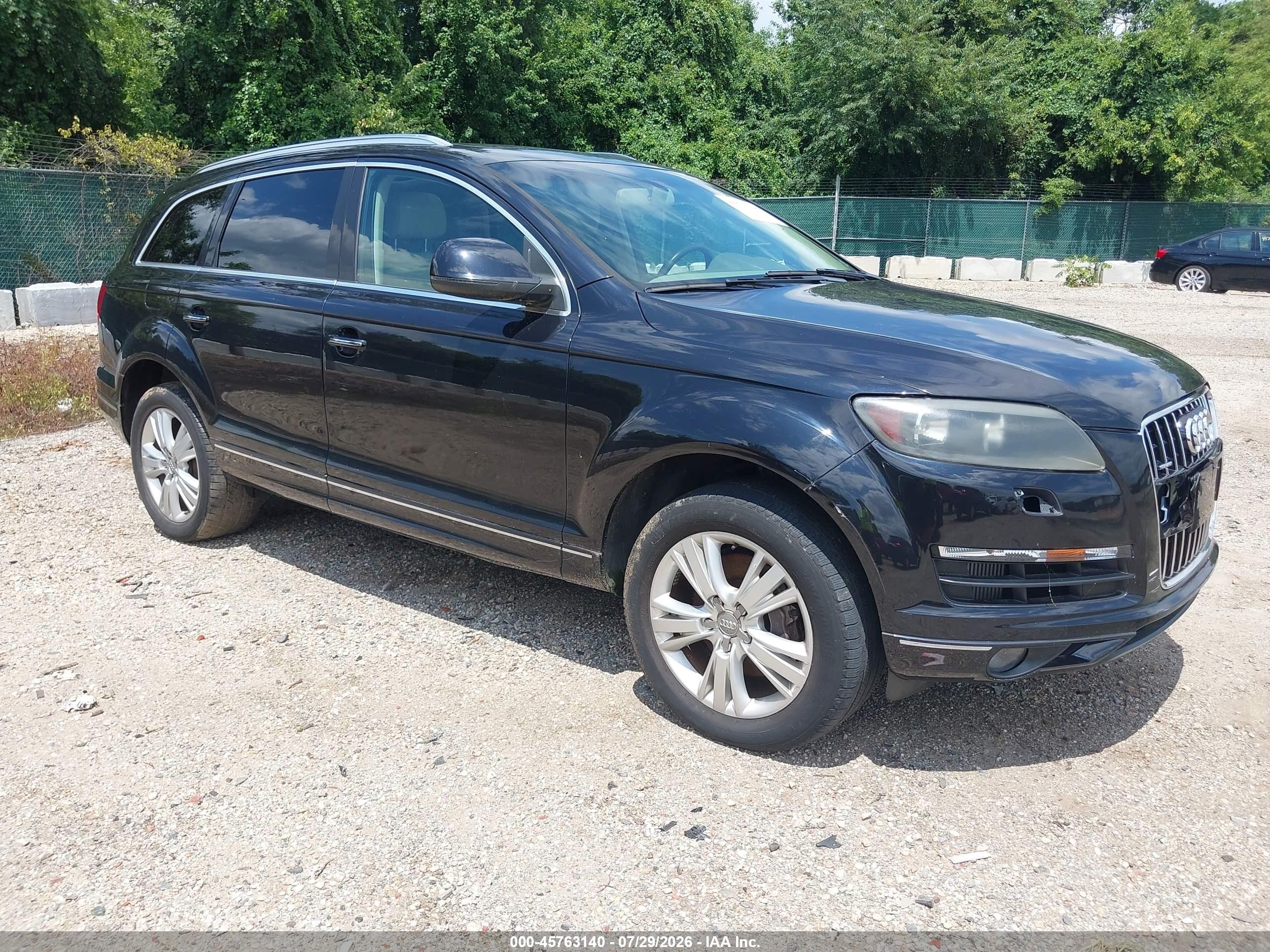 2010 Audi Q7 Premium, VIN WA1CMAFE9AD001002 — Normal wear