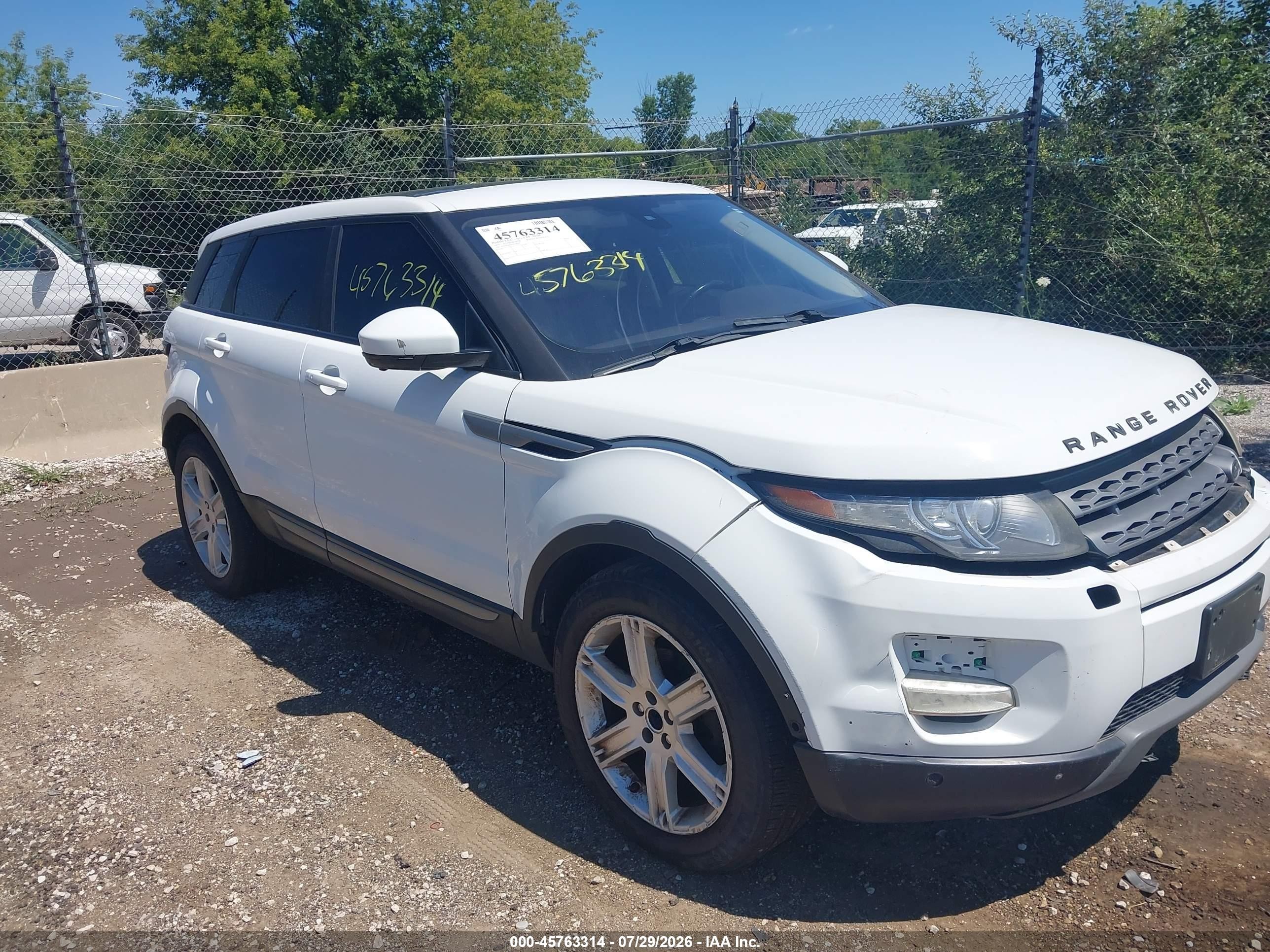 2015 Land Rover Range Rover Evoque Pure Plus, VIN SALVP2BG9FH028003 — Normal wear