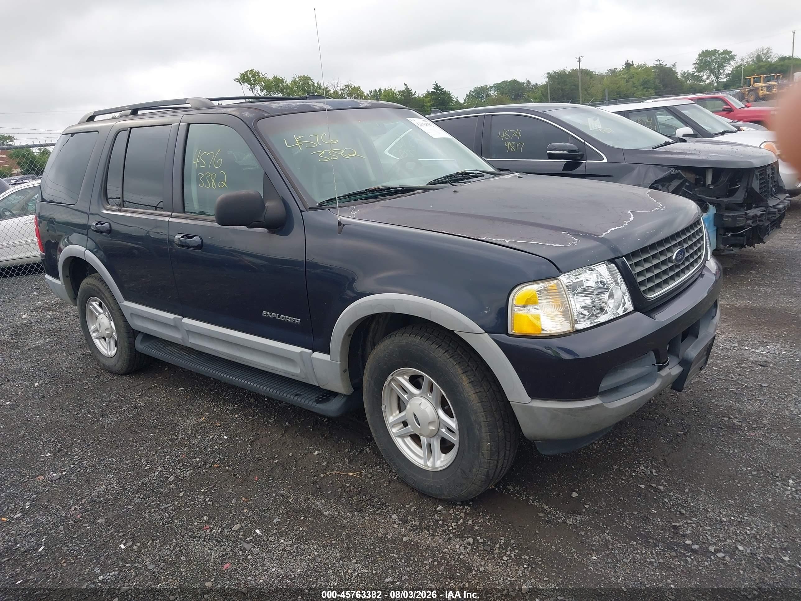 2002 Ford Explorer XLT, VIN 1FMZU73E02UB68496 — Normal wear