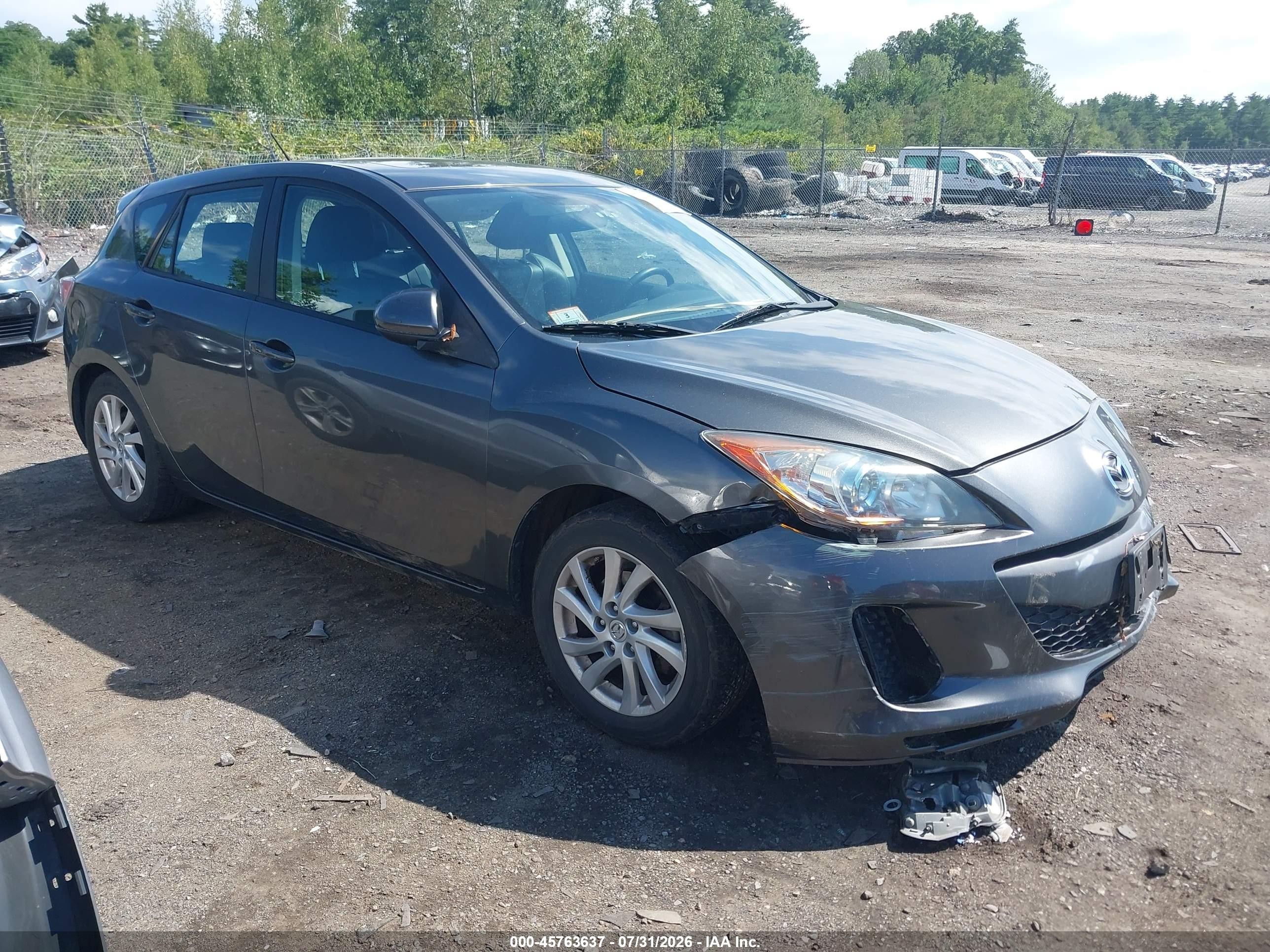 2012 Mazda 3 i Grand Touring, VIN JM1BL1M88C1691170 — Перед