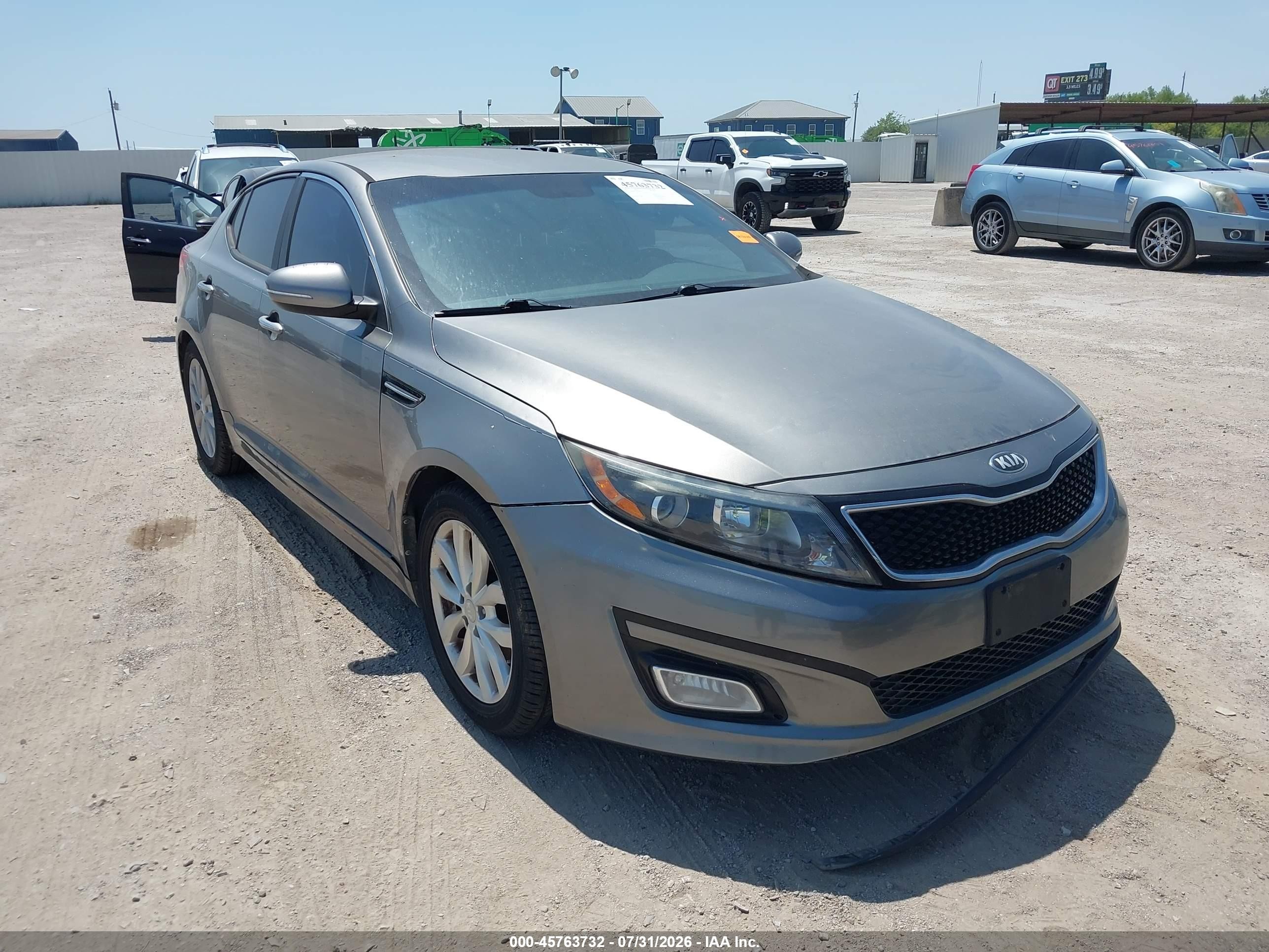 2015 Kia Optima EX, VIN 5XXGN4A77FG493105 — Normal wear