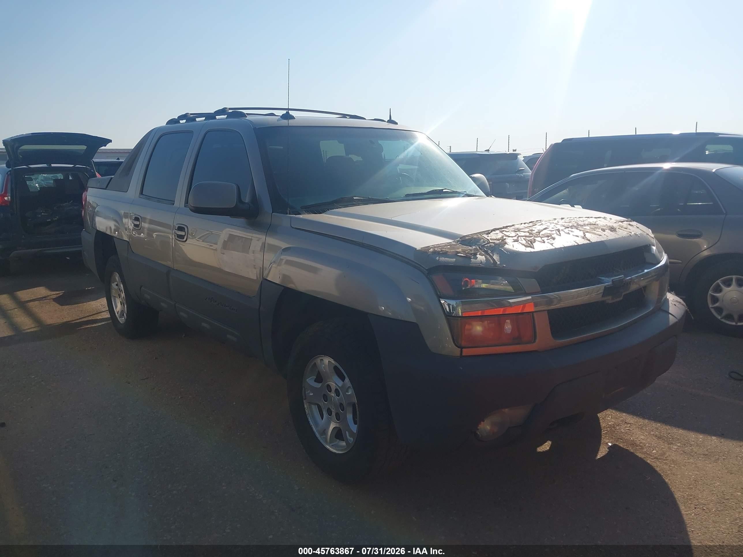 2003 Chevrolet Avalanche, VIN 3GNEK13T83G222191 — Front end