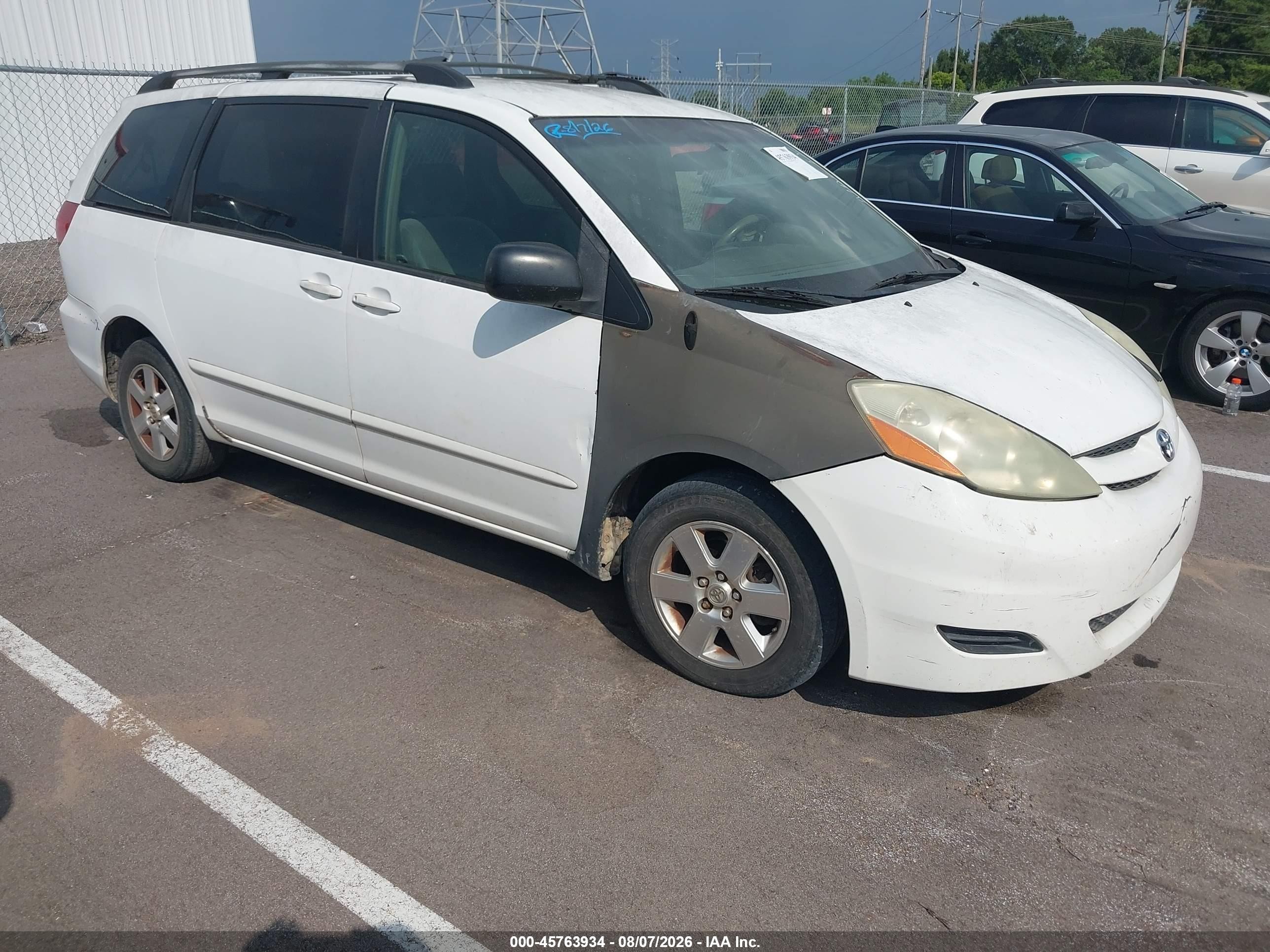 2006 Toyota Sienna LE, VIN 5TDZA23C86S513069 — Normal wear