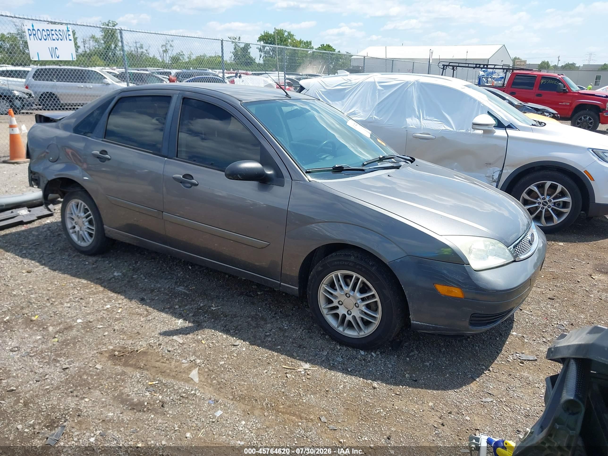 2006 Ford Focus S, VIN 1FAFP34N56W212790 — Зад