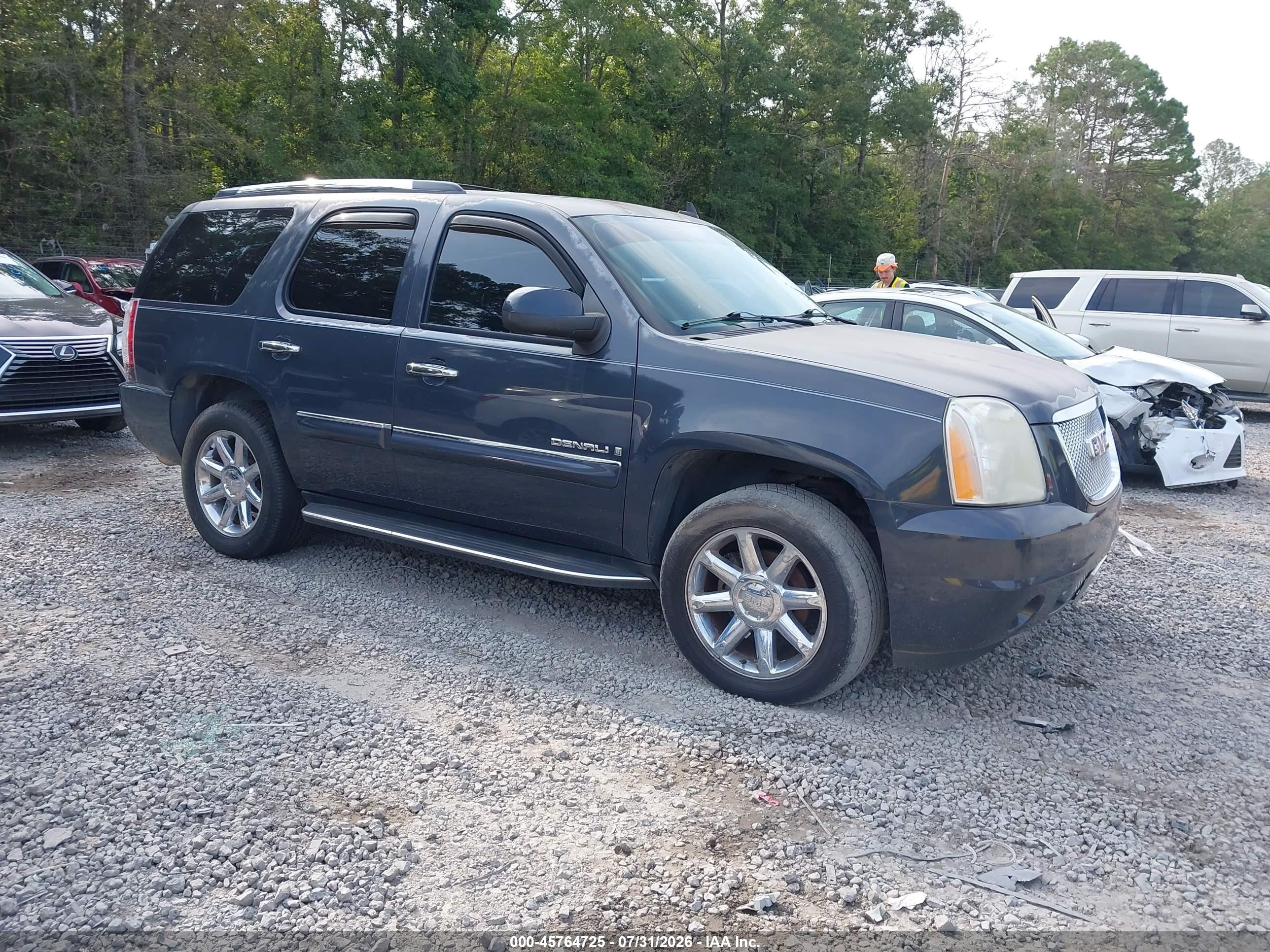 2008 GMC Yukon Denali, VIN 1GKFK63808J205658 — Обычный износ