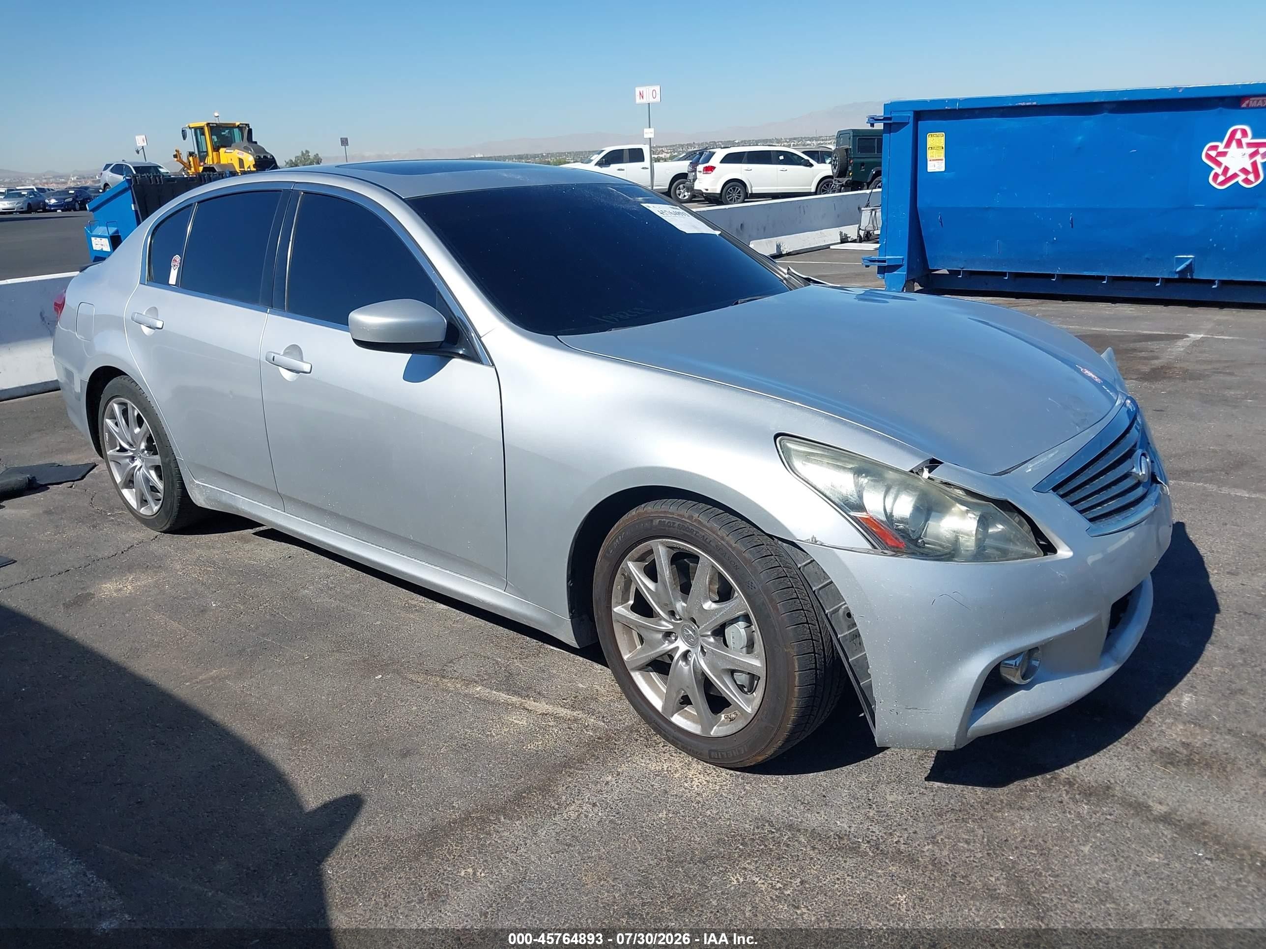 2012 Infiniti G37 Journey, VIN JN1CV6AP3CM624162 — Front end