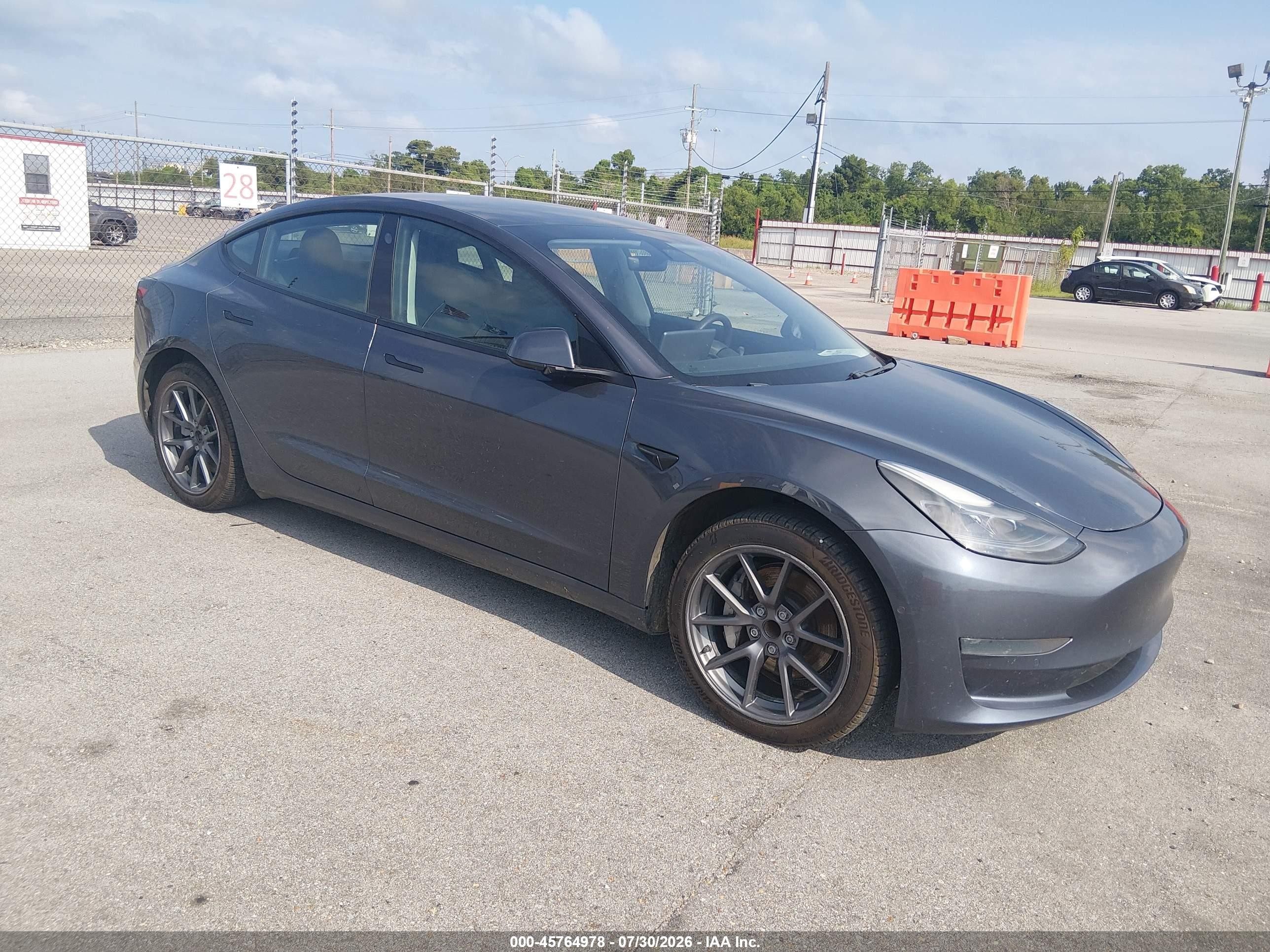 2021 Tesla Model 3 Standard Range Plus, VIN 5YJ3E1EA8MF866882 — Not stated