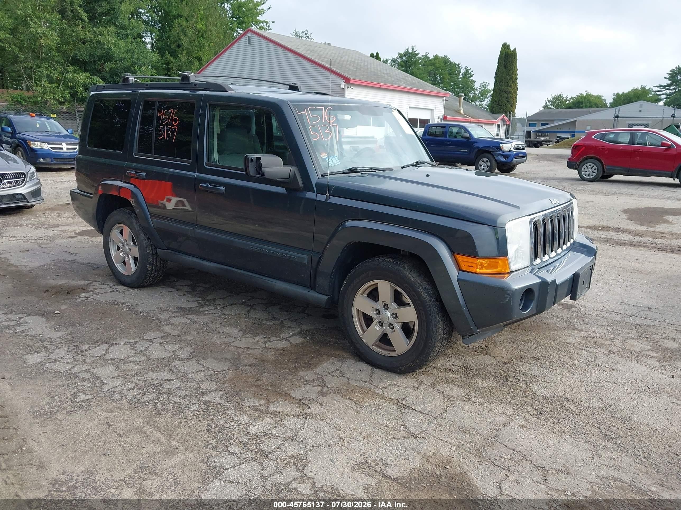 2007 Jeep Commander Sport, VIN 1J8HG48K37C570412 — Normal wear