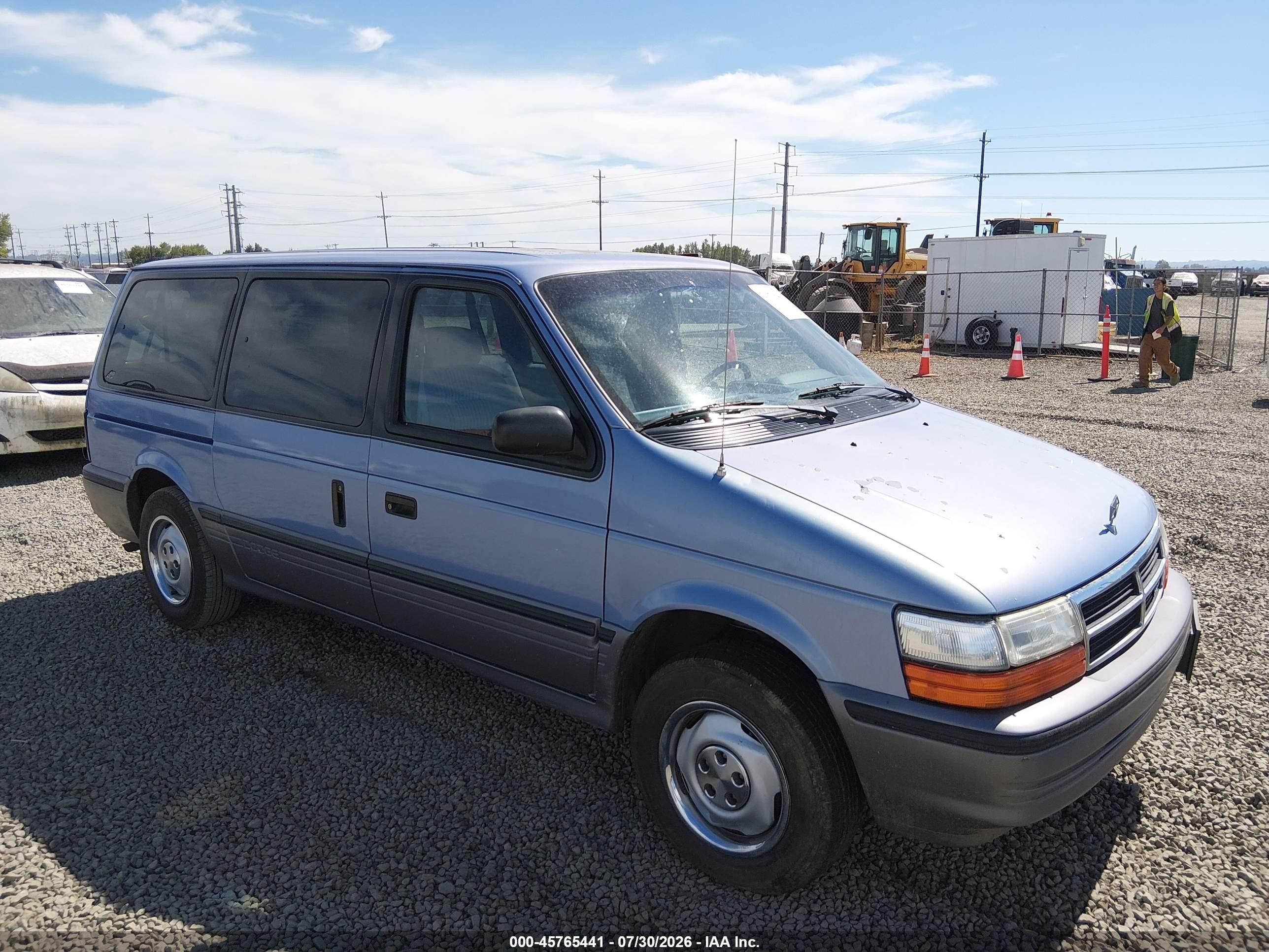 1993 Dodge Grand Caravan, VIN 1B4GH54R0PX534238 — Normal wear