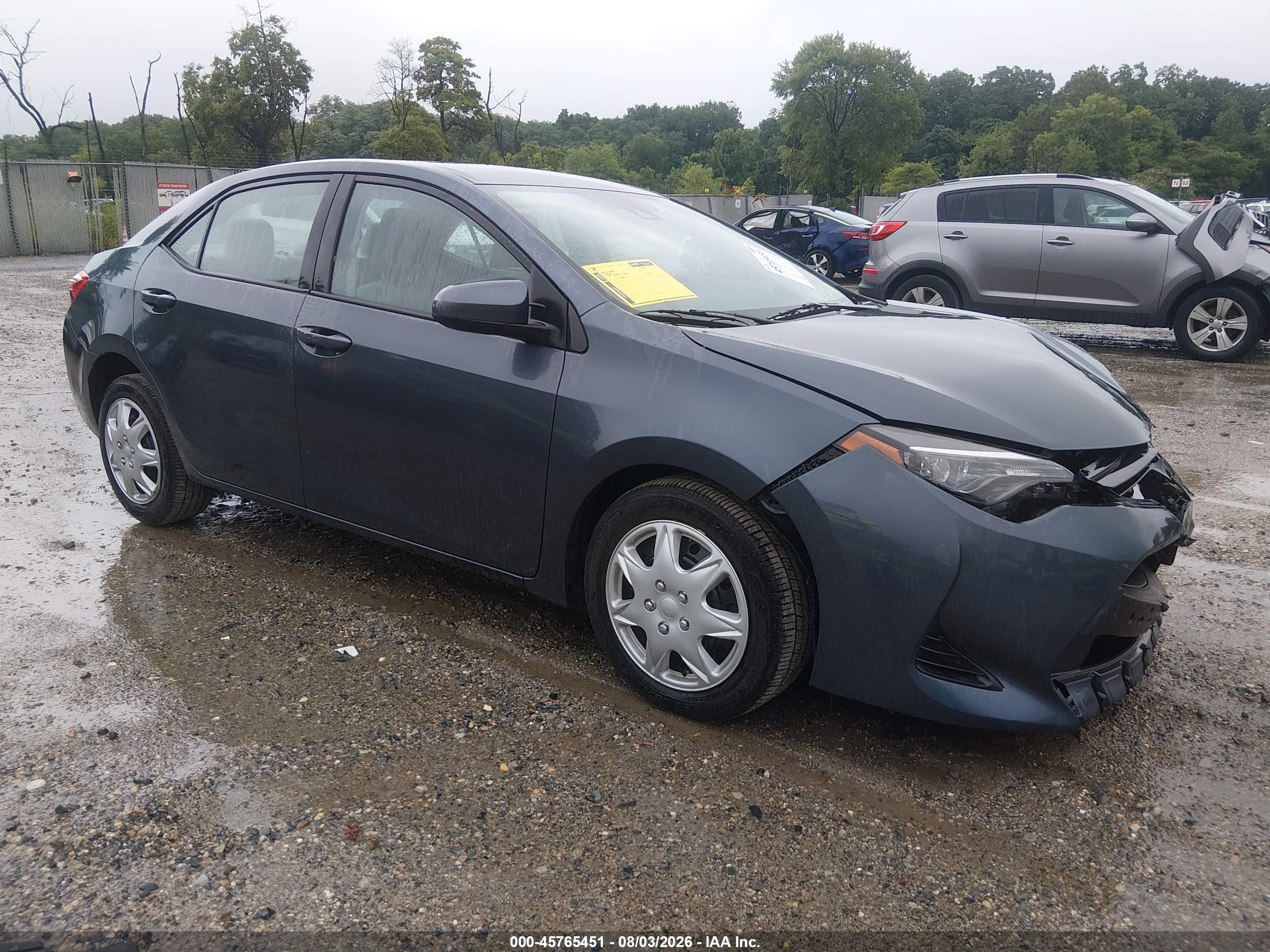 2019 Toyota Corolla SE, VIN 2T1BURHE9KC230033 — Front end