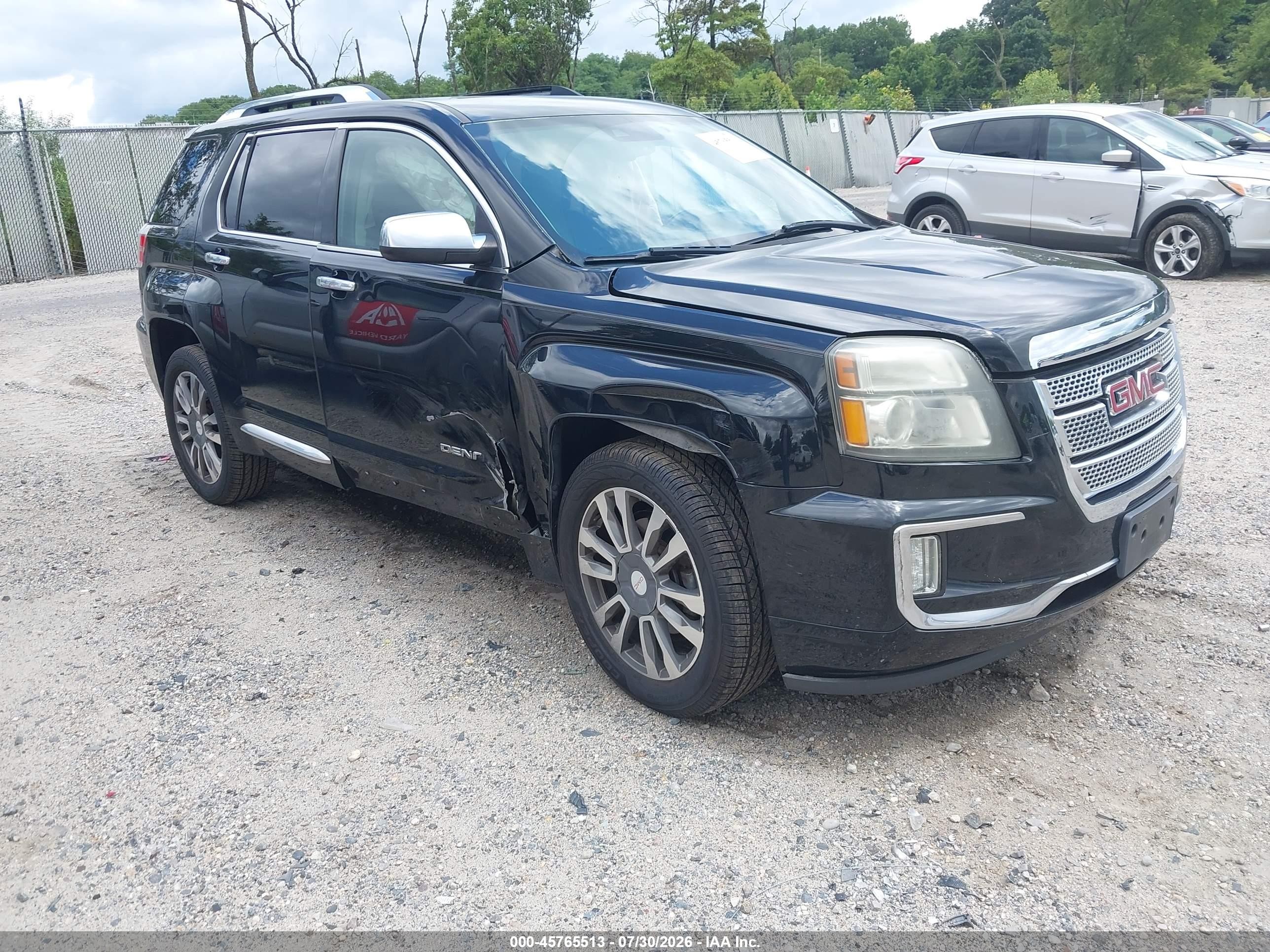 2017 GMC Terrain Denali, VIN 2GKFLVE36H6263375 — Side