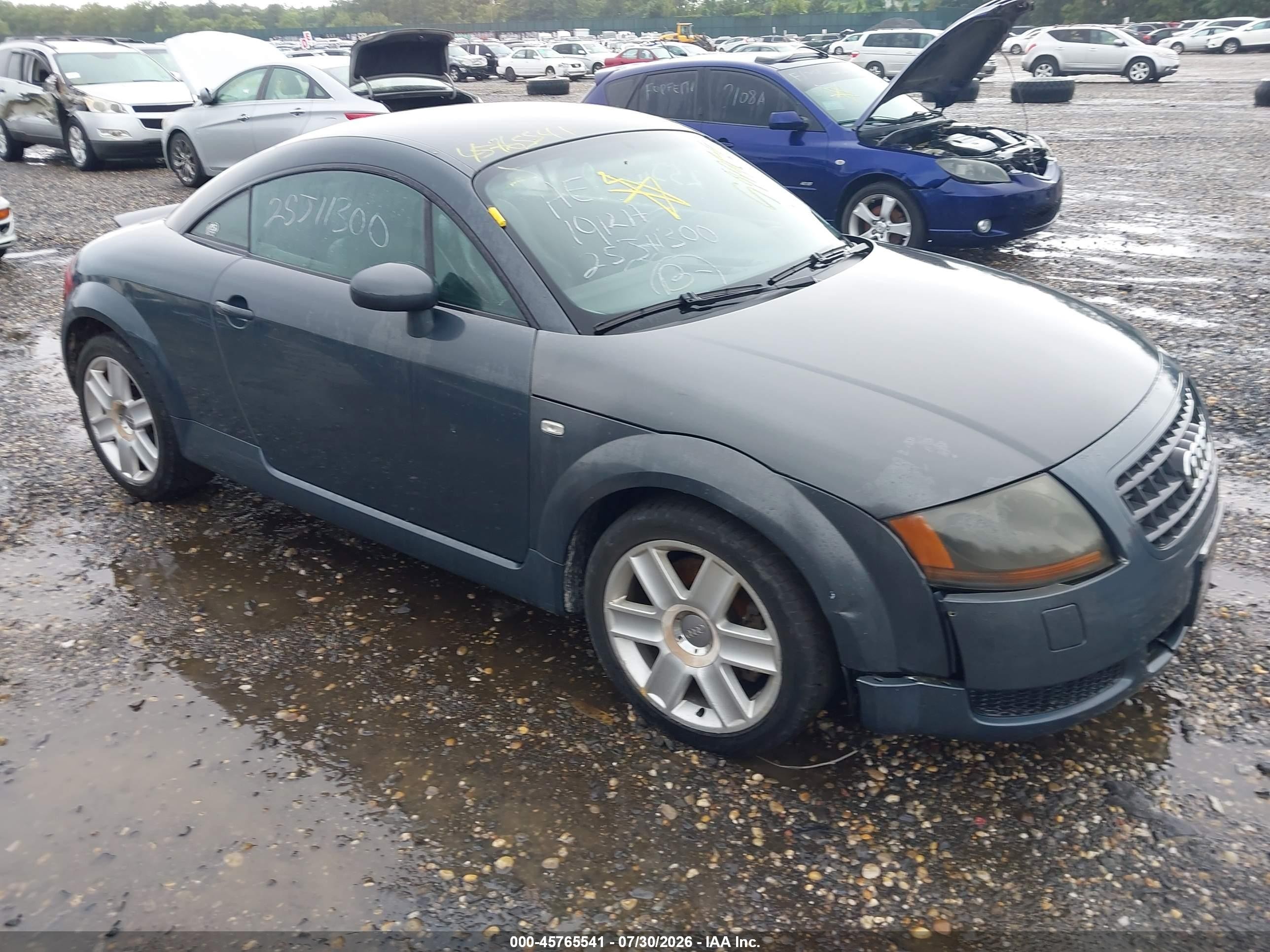 2004 Audi TT, VIN TRUSC28N941024184 — Front end