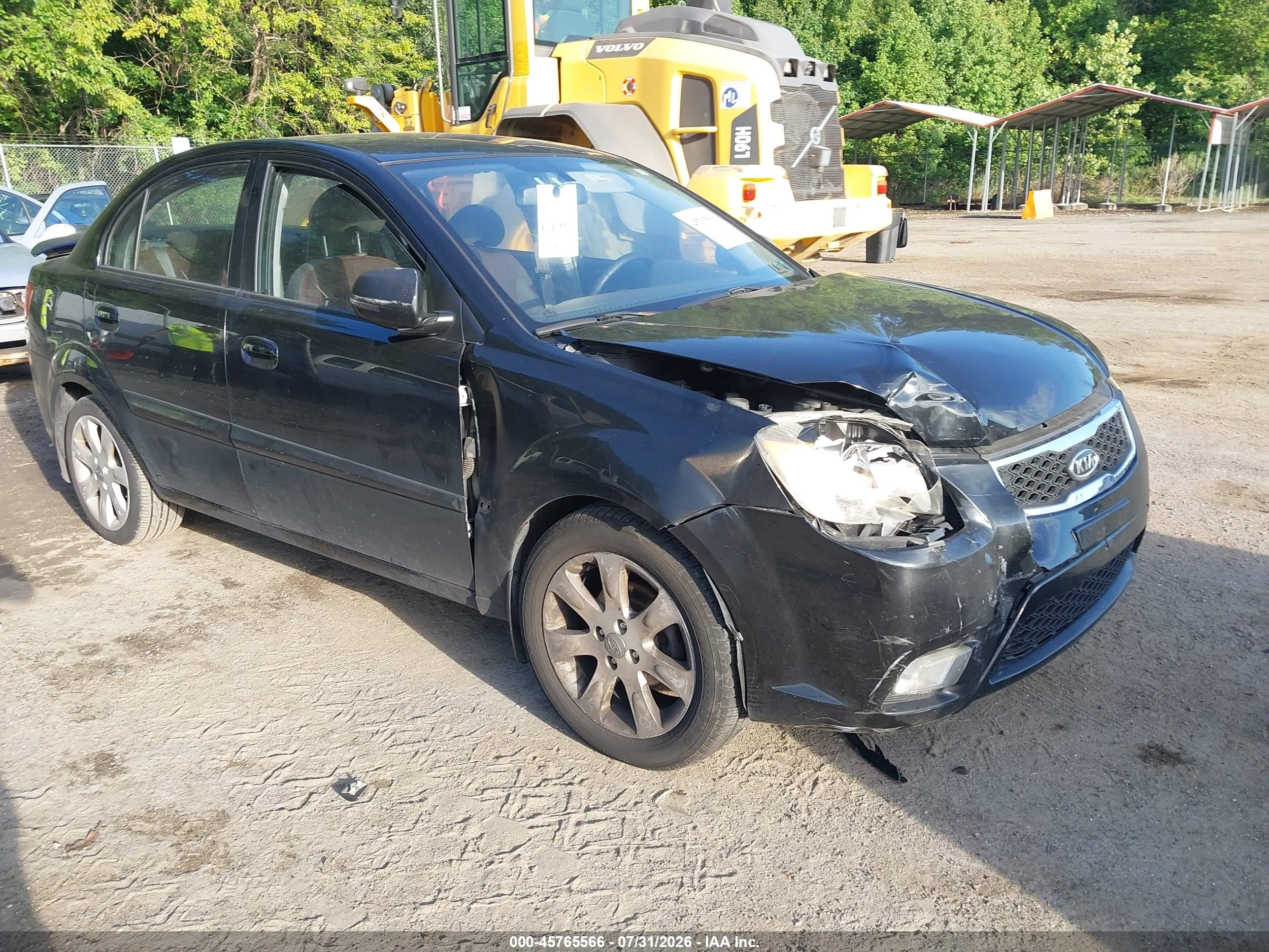 2011 Kia Rio LX, VIN KNADH4A33B6937769 — Перед