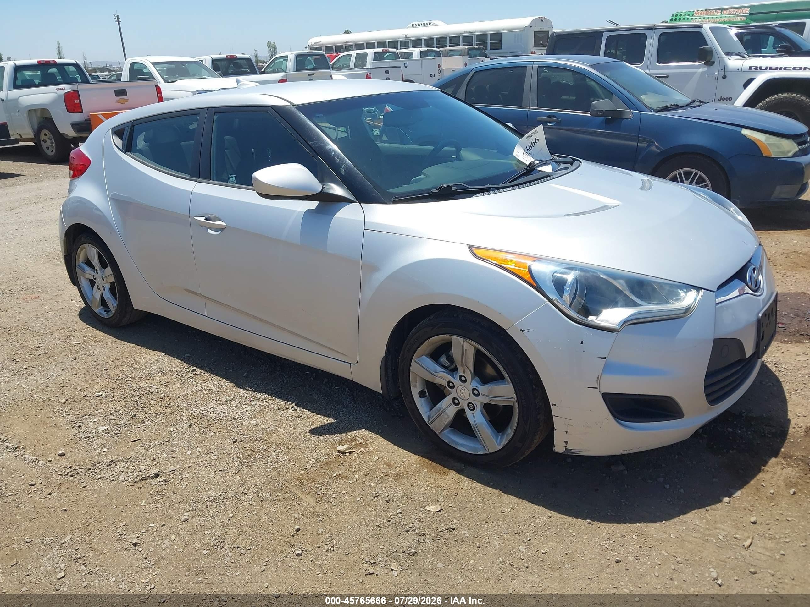 2012 Hyundai Veloster w/Black Int, VIN KMHTC6AD5CU065542 — Normal wear