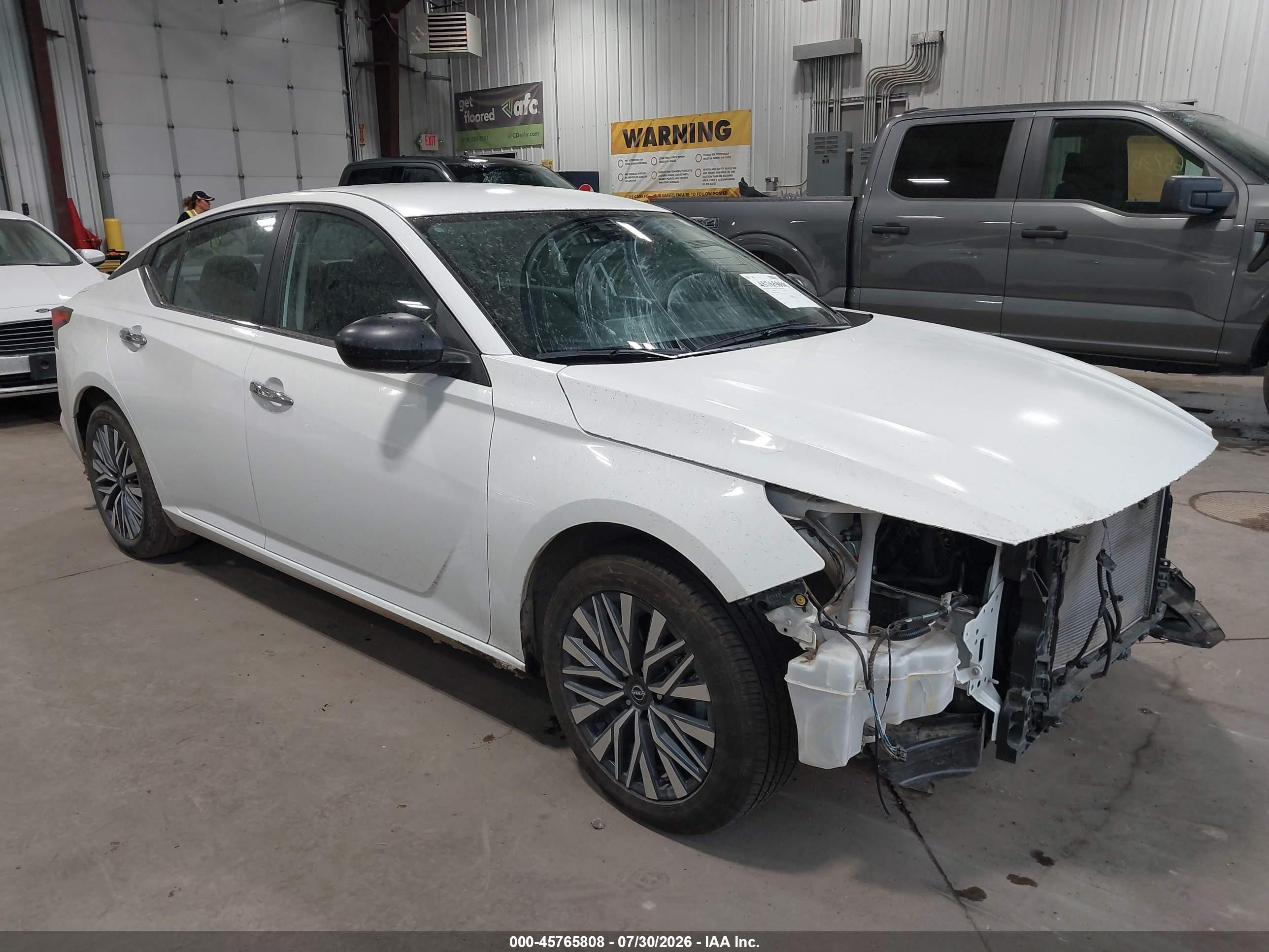 2025 Nissan Altima SV, VIN 1N4BL4DV2SN399826 — Front end