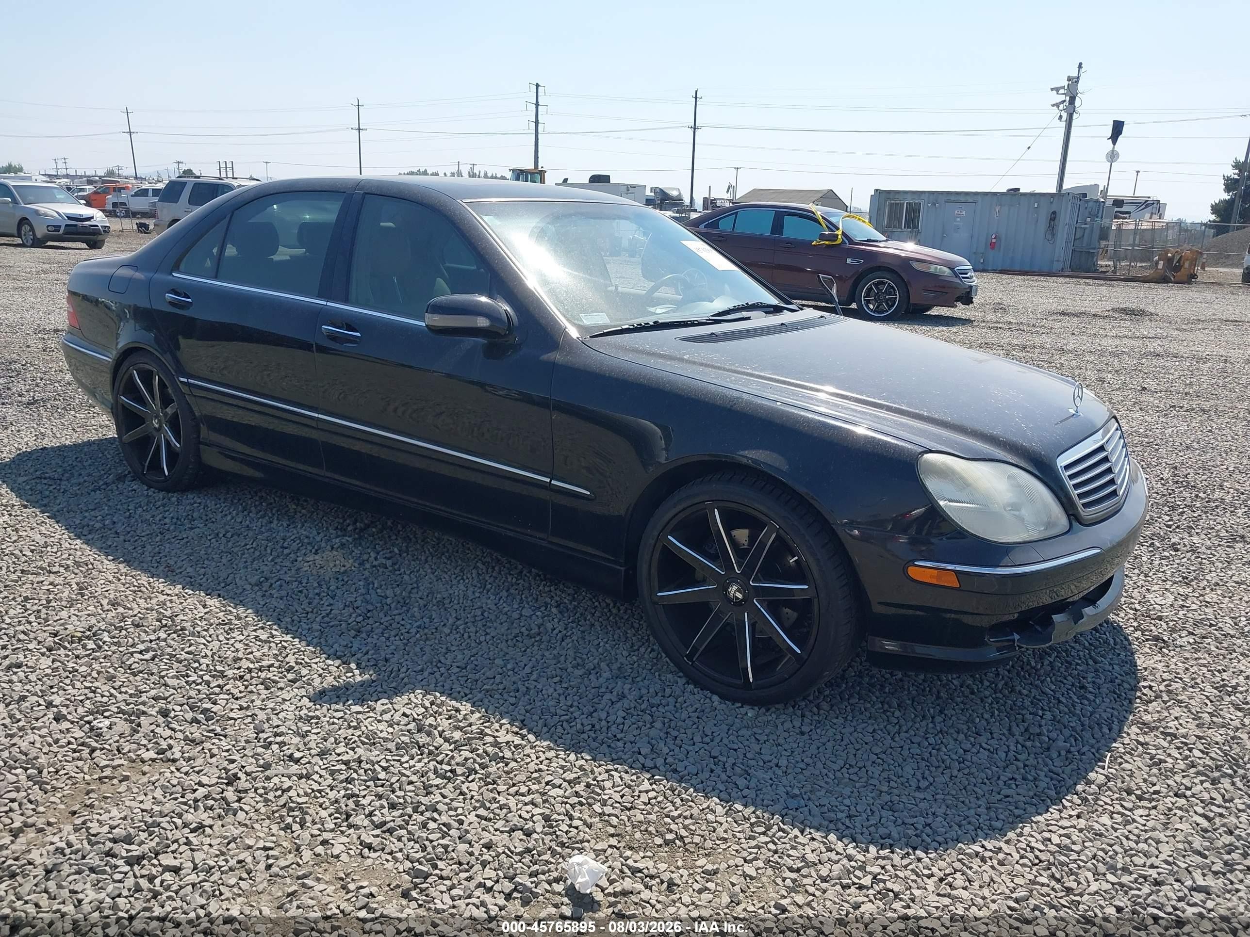 2000 Mercedes-Benz S 320/430/500, VIN WDBNG75J0YA041051 — Normal wear