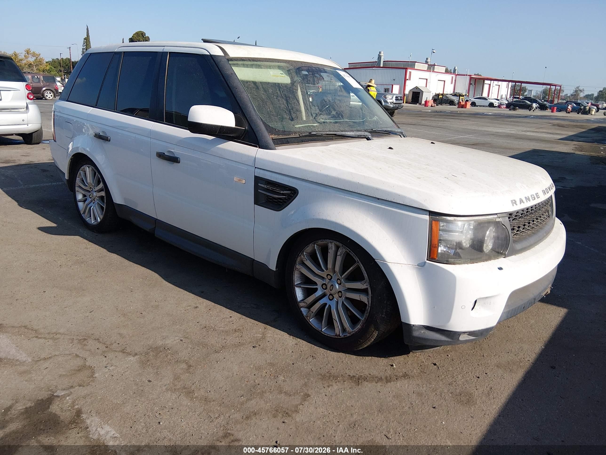 2011 Land Rover Range Rover Sport HSE Lux, VIN SALSK2D40BA295375 — Normal wear