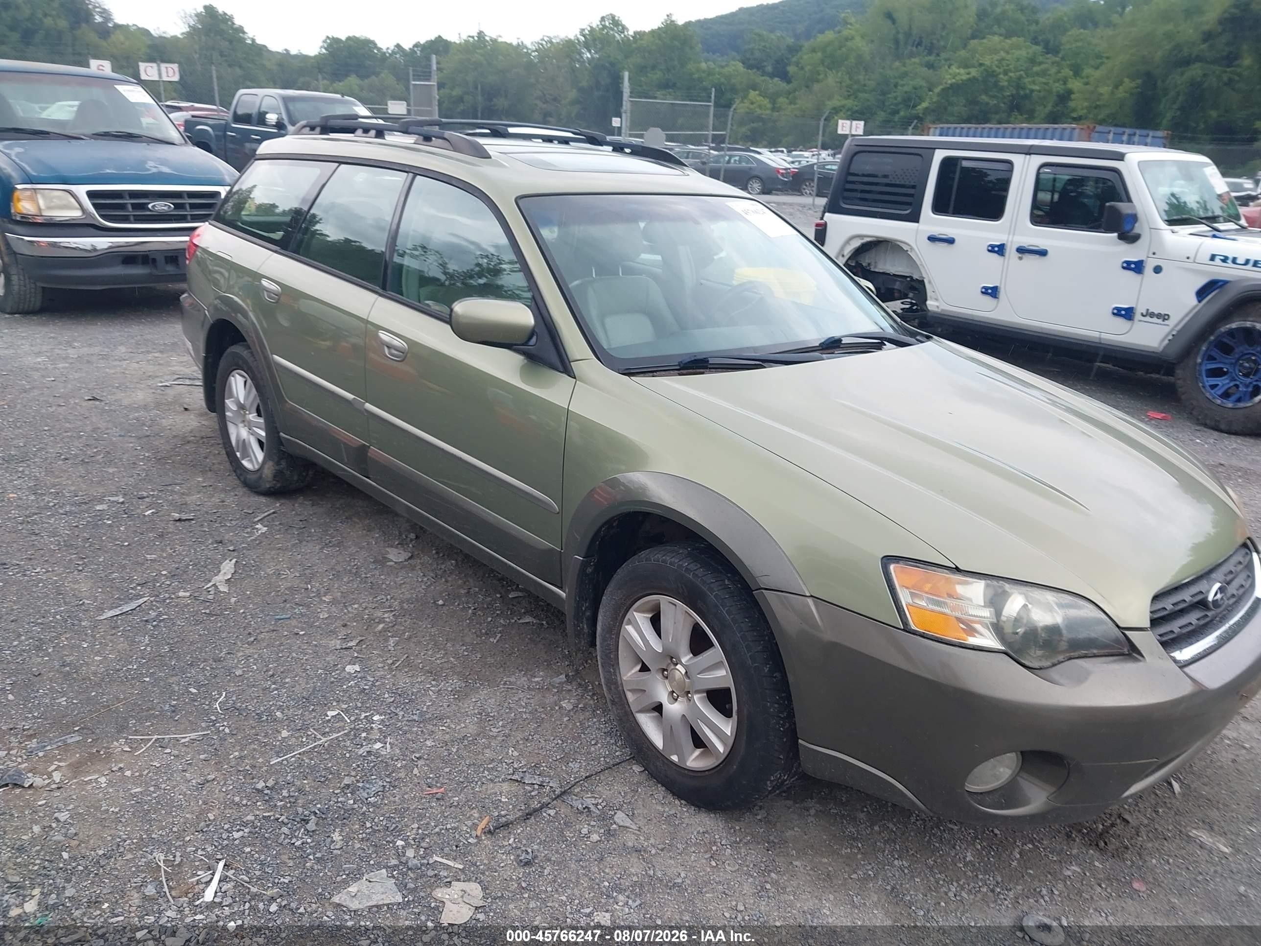 2005 Subaru Legacy Outback Limited, VIN 4S4BP62C957359033 — Front end