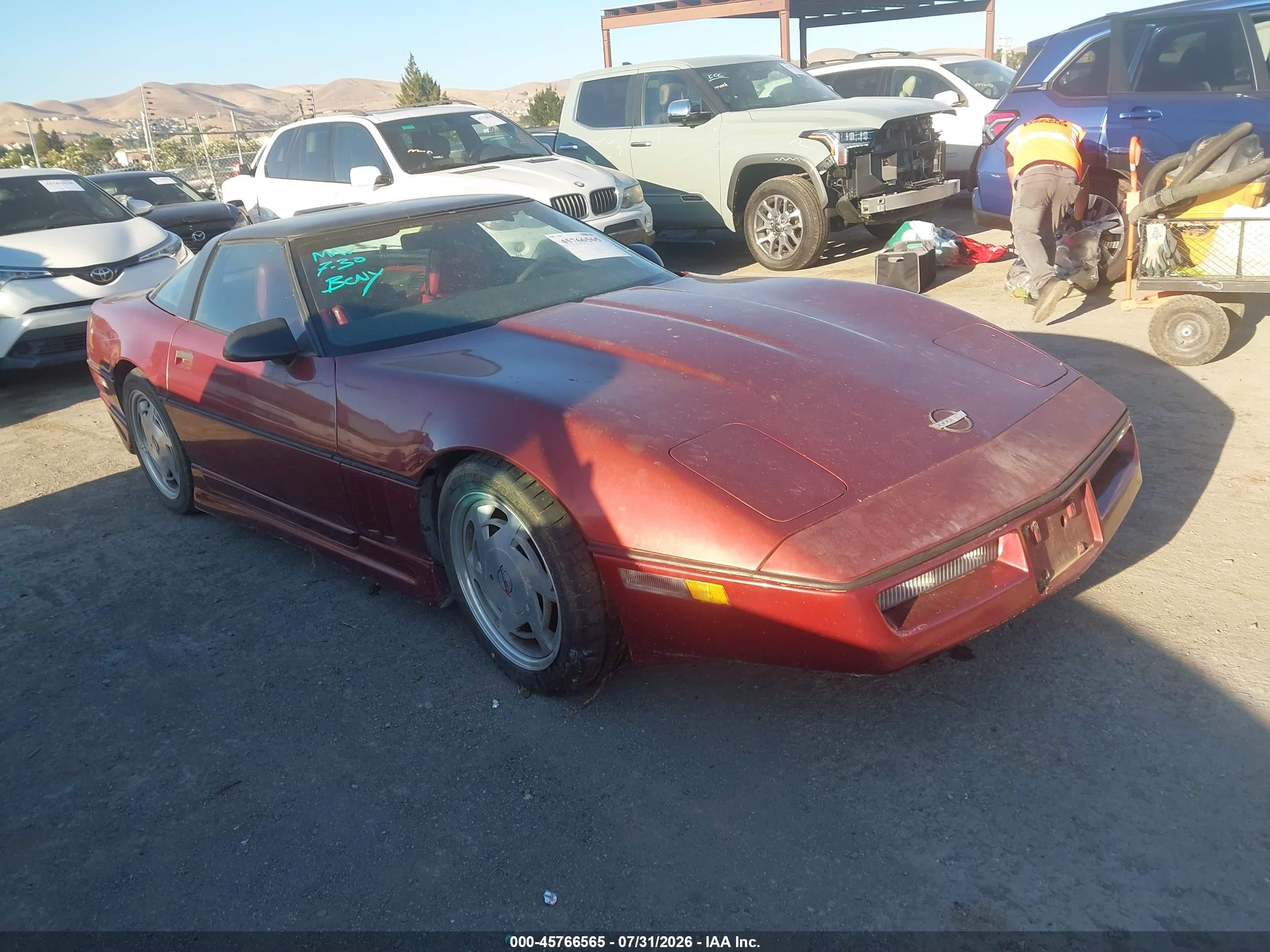 1988 Chevrolet Corvette, VIN 1G1YY2184J5101678 — Normal wear