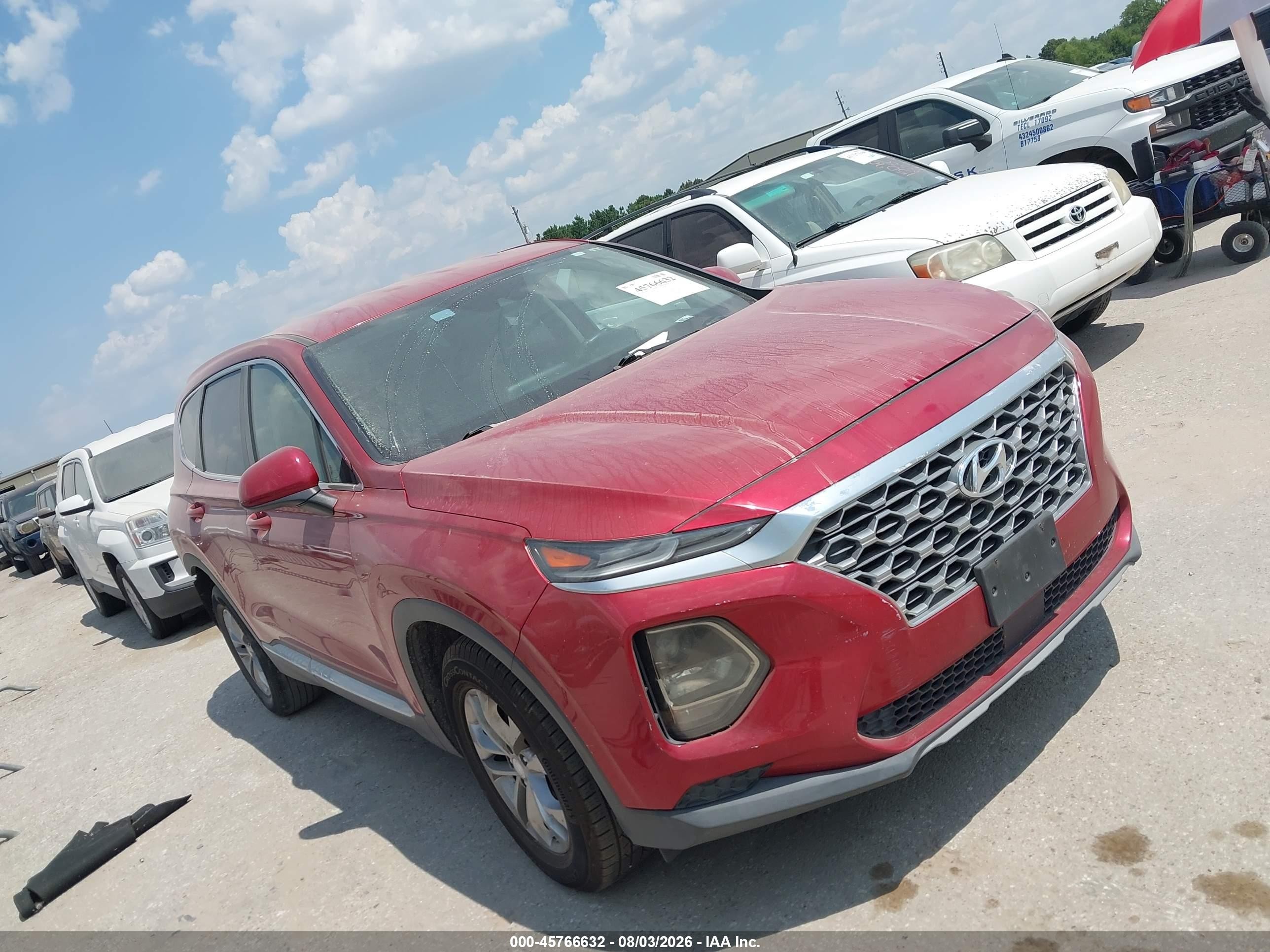 2019 Hyundai Santa Fe SE, VIN 5NMS23AD3KH113630 — Rear end