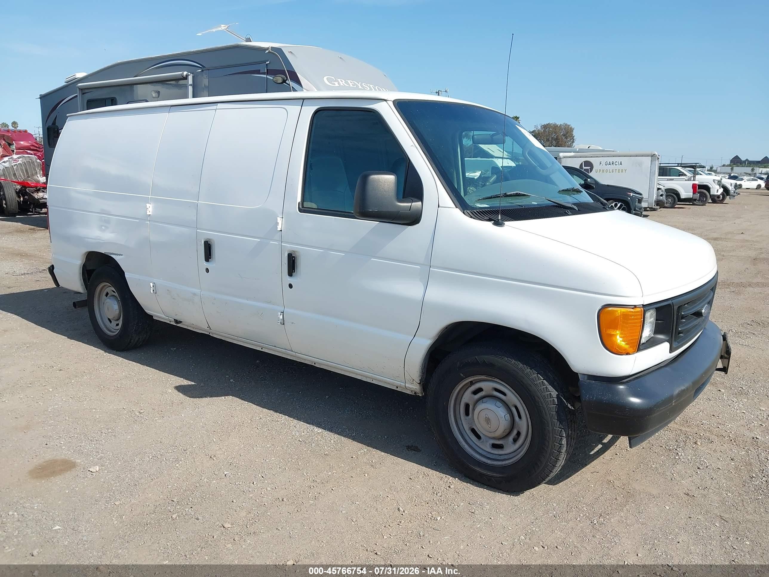 2006 Ford Econoline Cargo, VIN 1FTRE14W16HA18353 — Rear end
