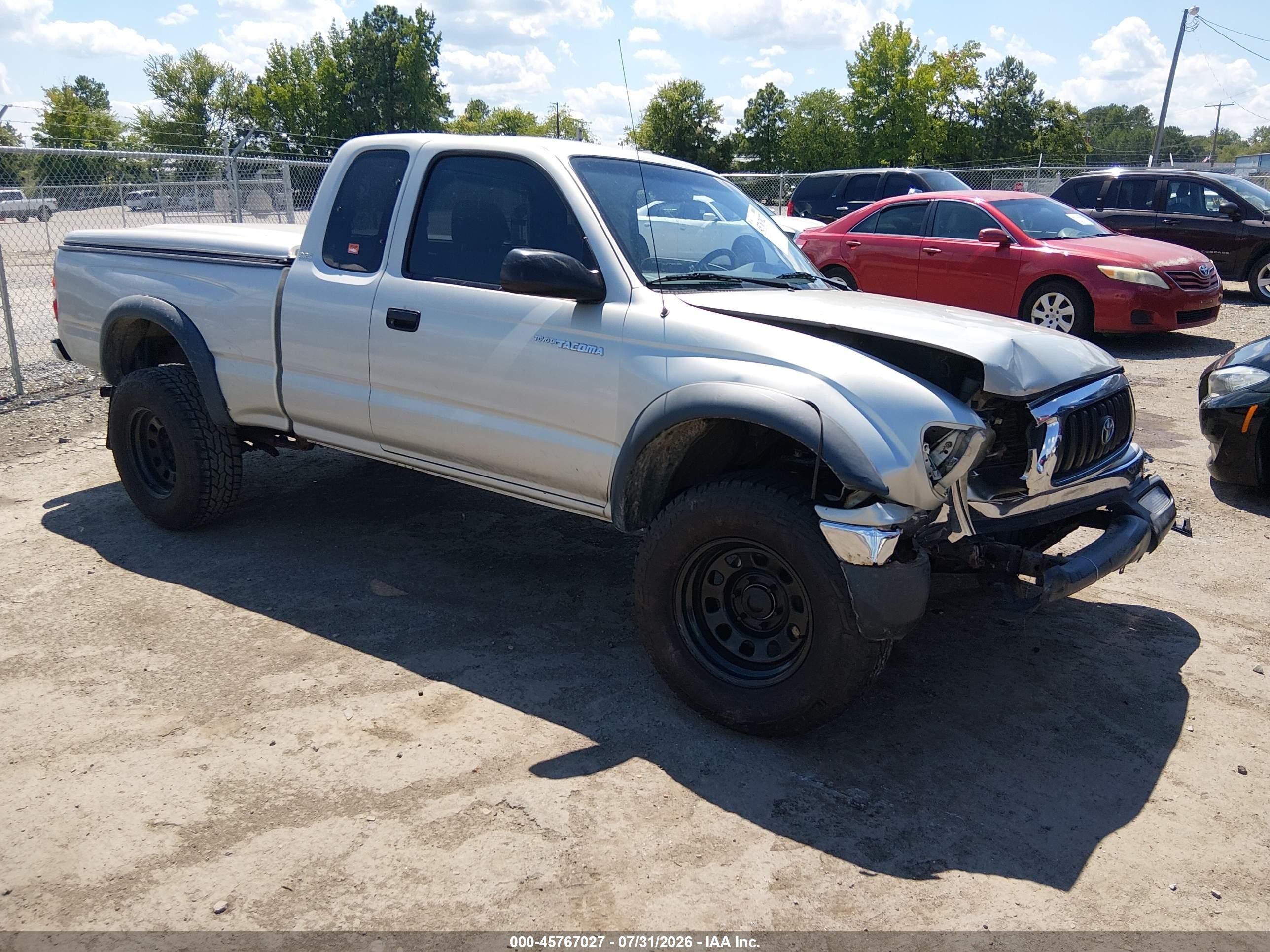 2001 Toyota Tacoma, VIN 5TEWM72N51Z723800 — Перед