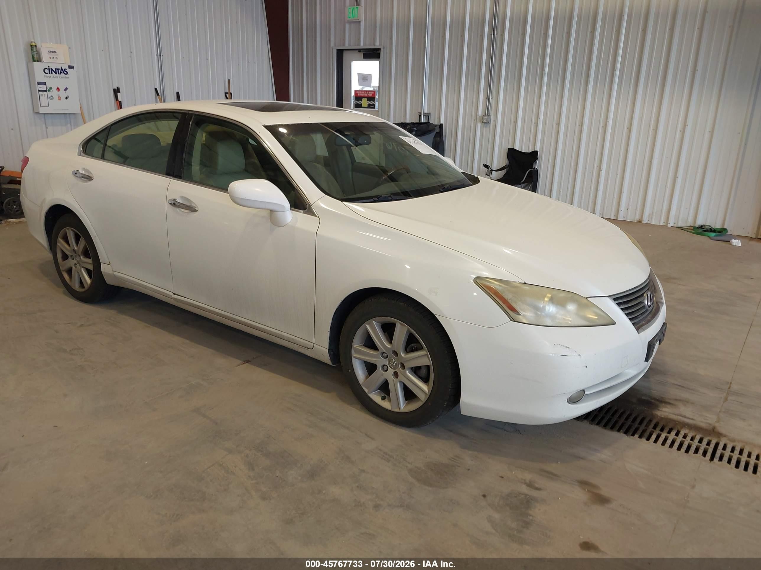2008 Lexus ES 330, VIN JTHBJ46GX82202022 — Normal wear