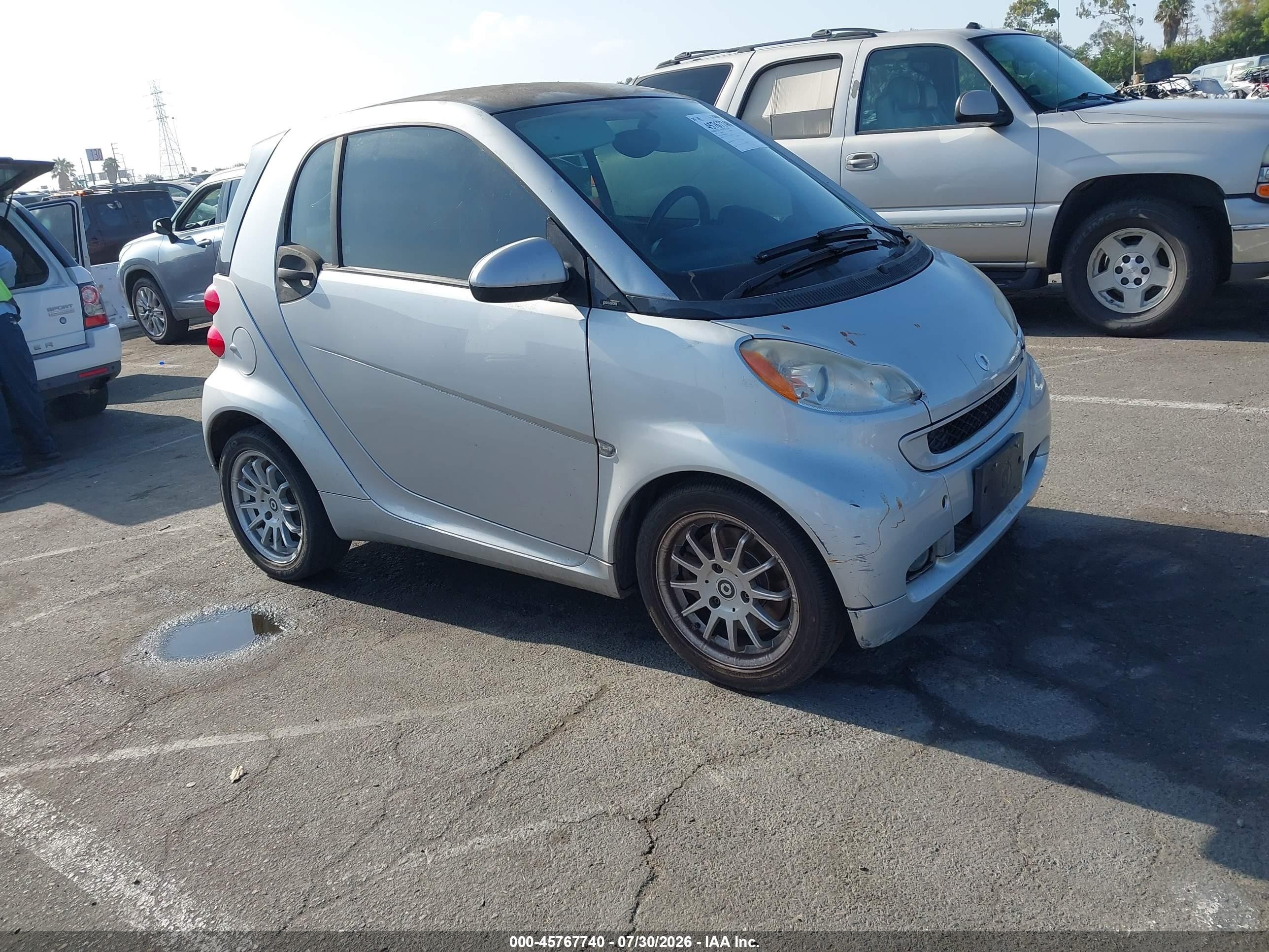2011 Smart fortwo Pure, VIN WMEEJ3BA3BK467125 — Normal wear