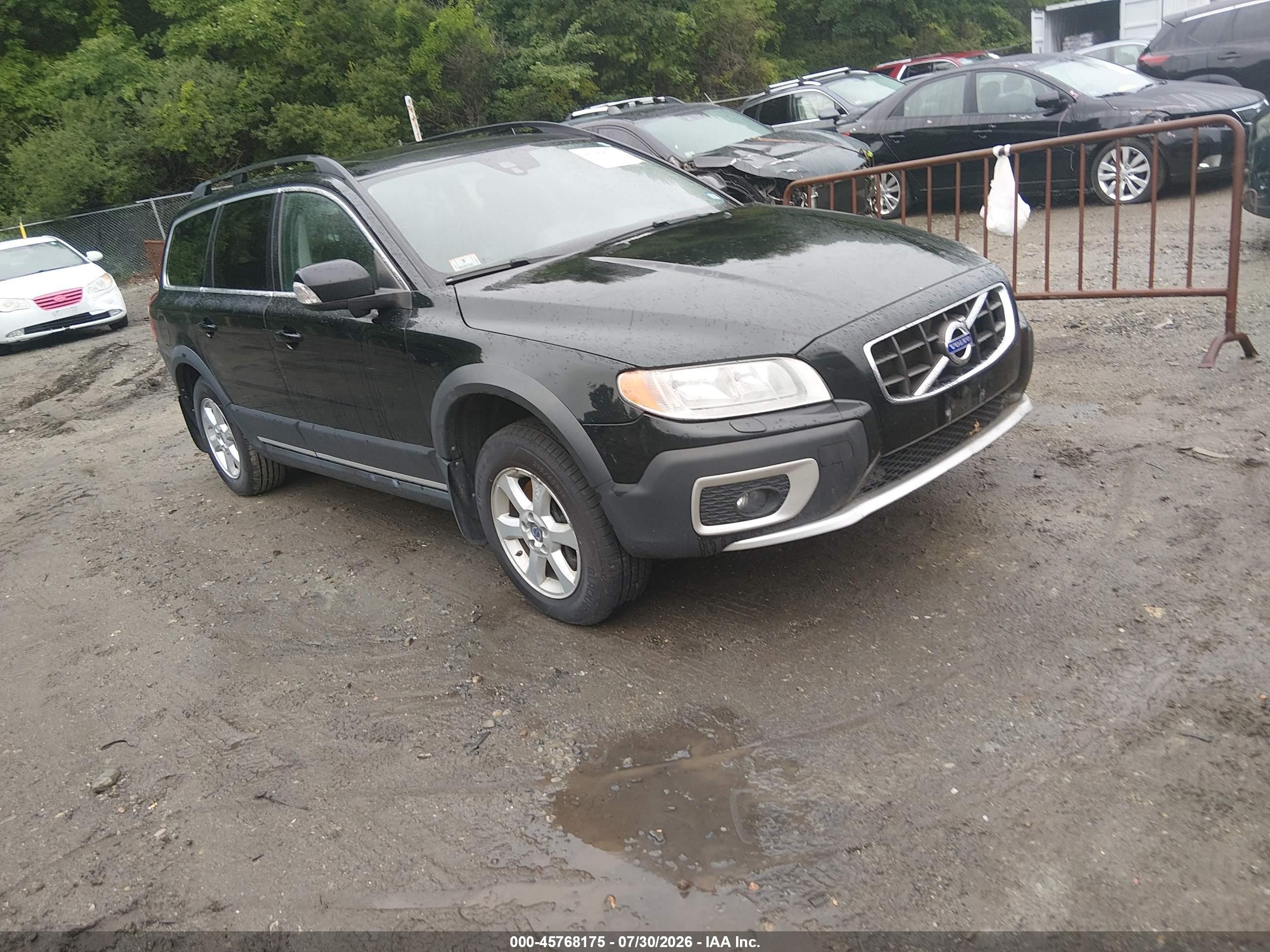 2013 Volvo XC70 3.2L, VIN YV4940BZ8D1161913 — Normal wear
