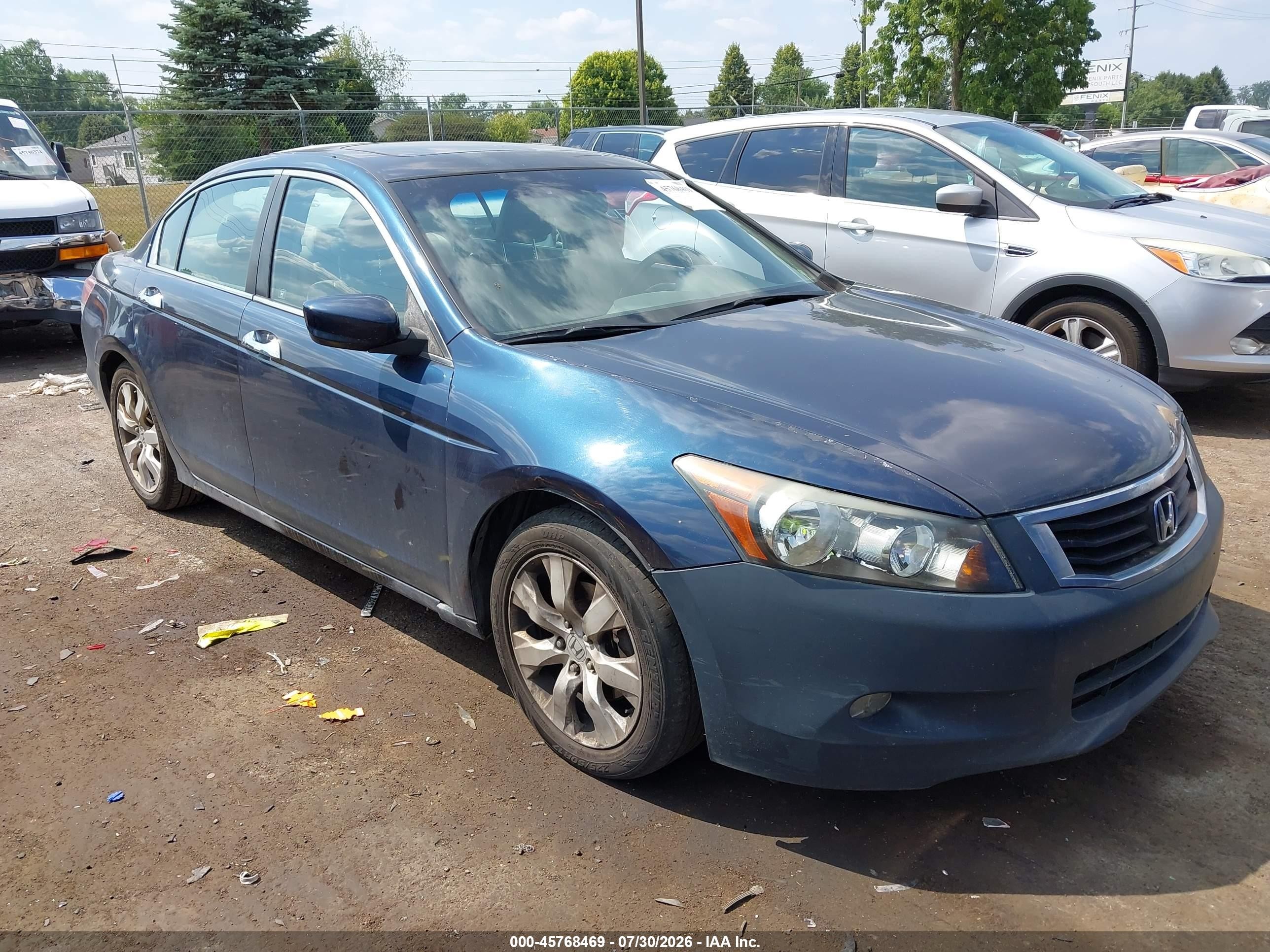 2010 Honda Accord EX-L, VIN 5KBCP3F86AB008518 — Normal wear