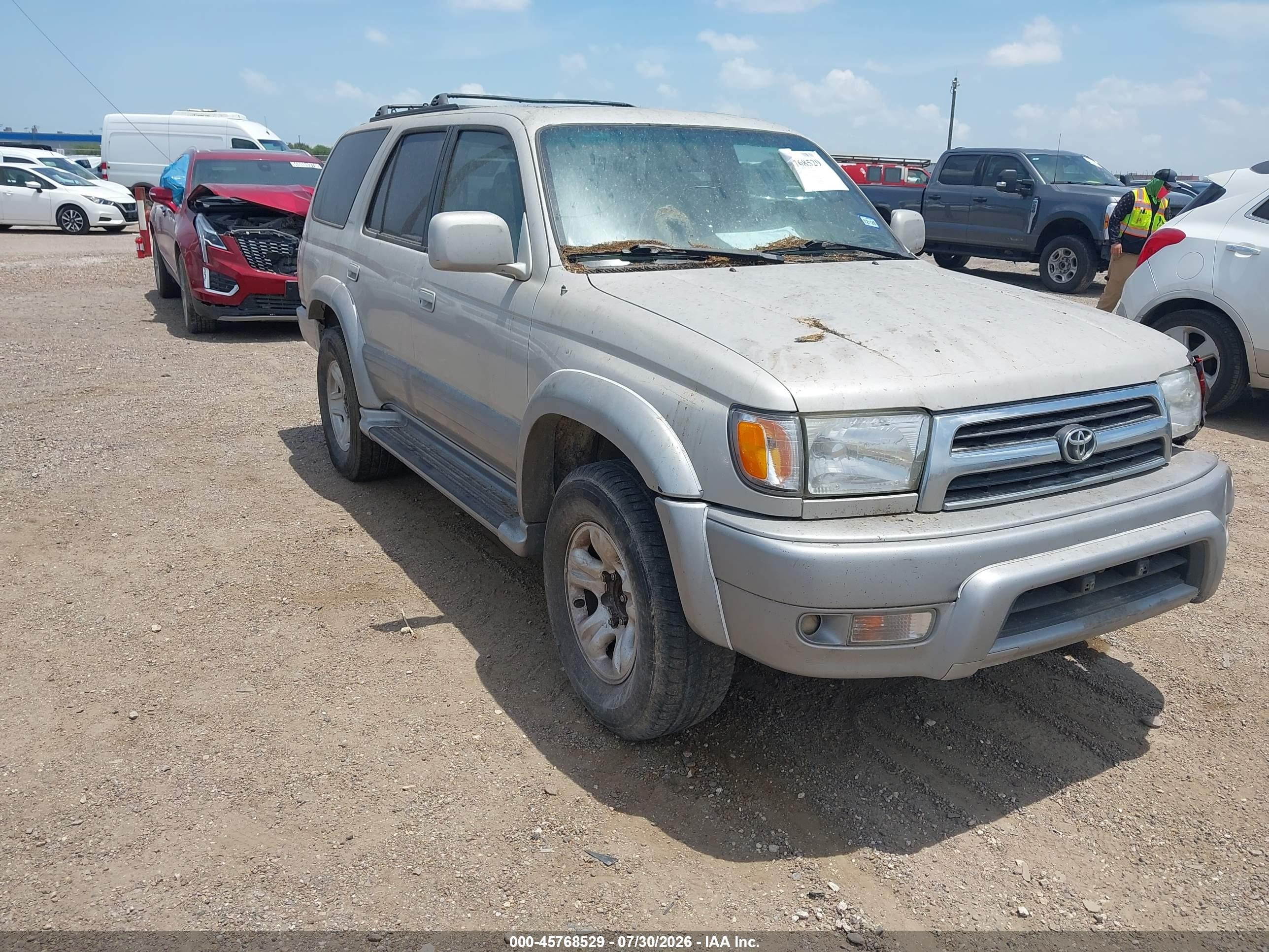 1999 Toyota 4Runner Limited, VIN JT3GN87R3X0092819 — Normal wear