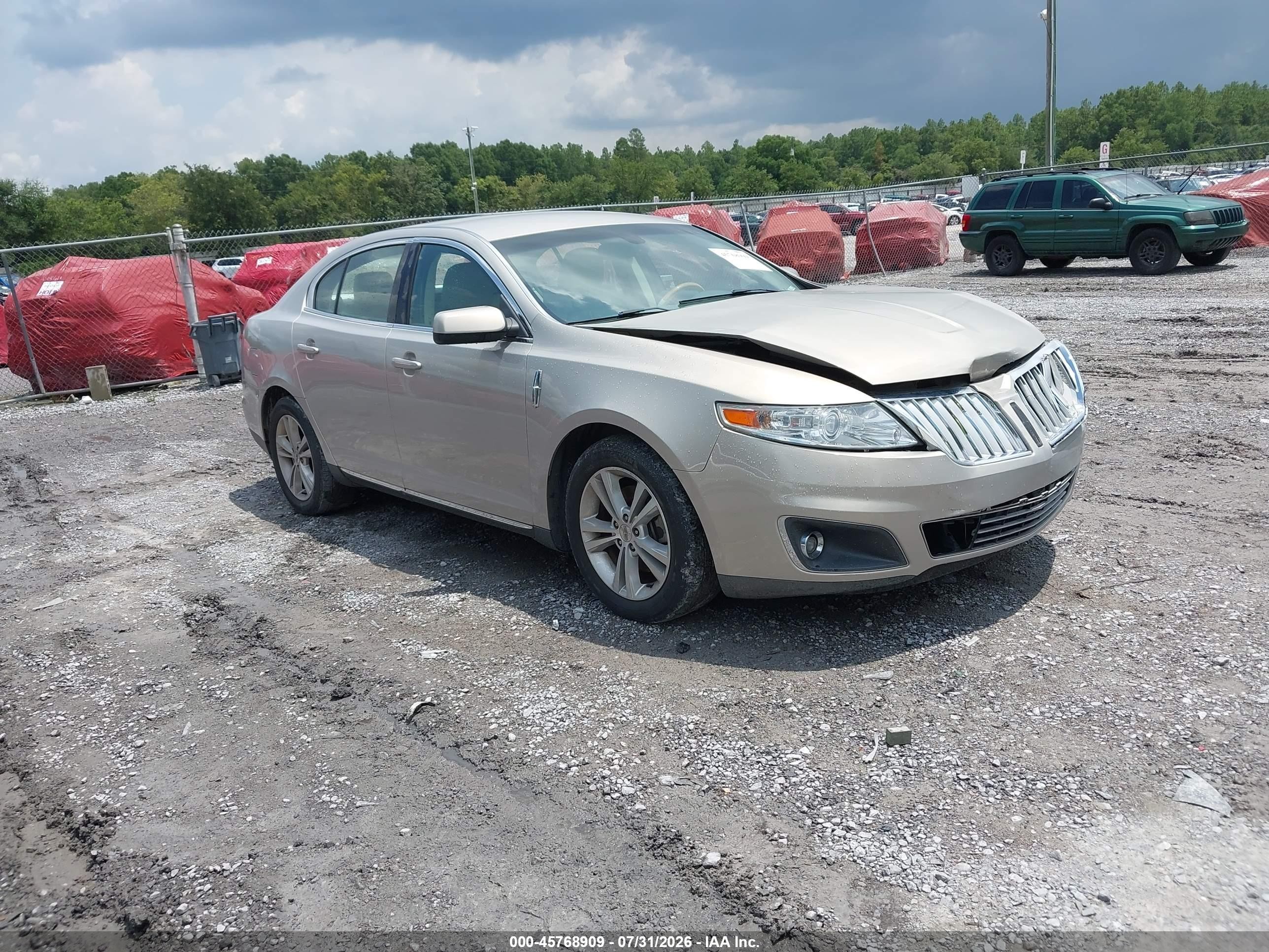 2009 Lincoln MKS, VIN 1LNHM93RX9G619307 — Перед